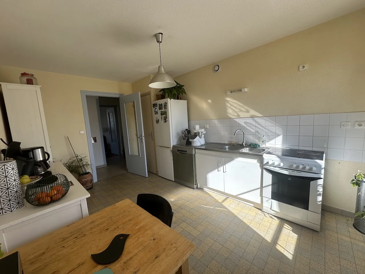 Maison de village en parfait état à Chambilly, 133 m² habitables avec garage et jardin clos 