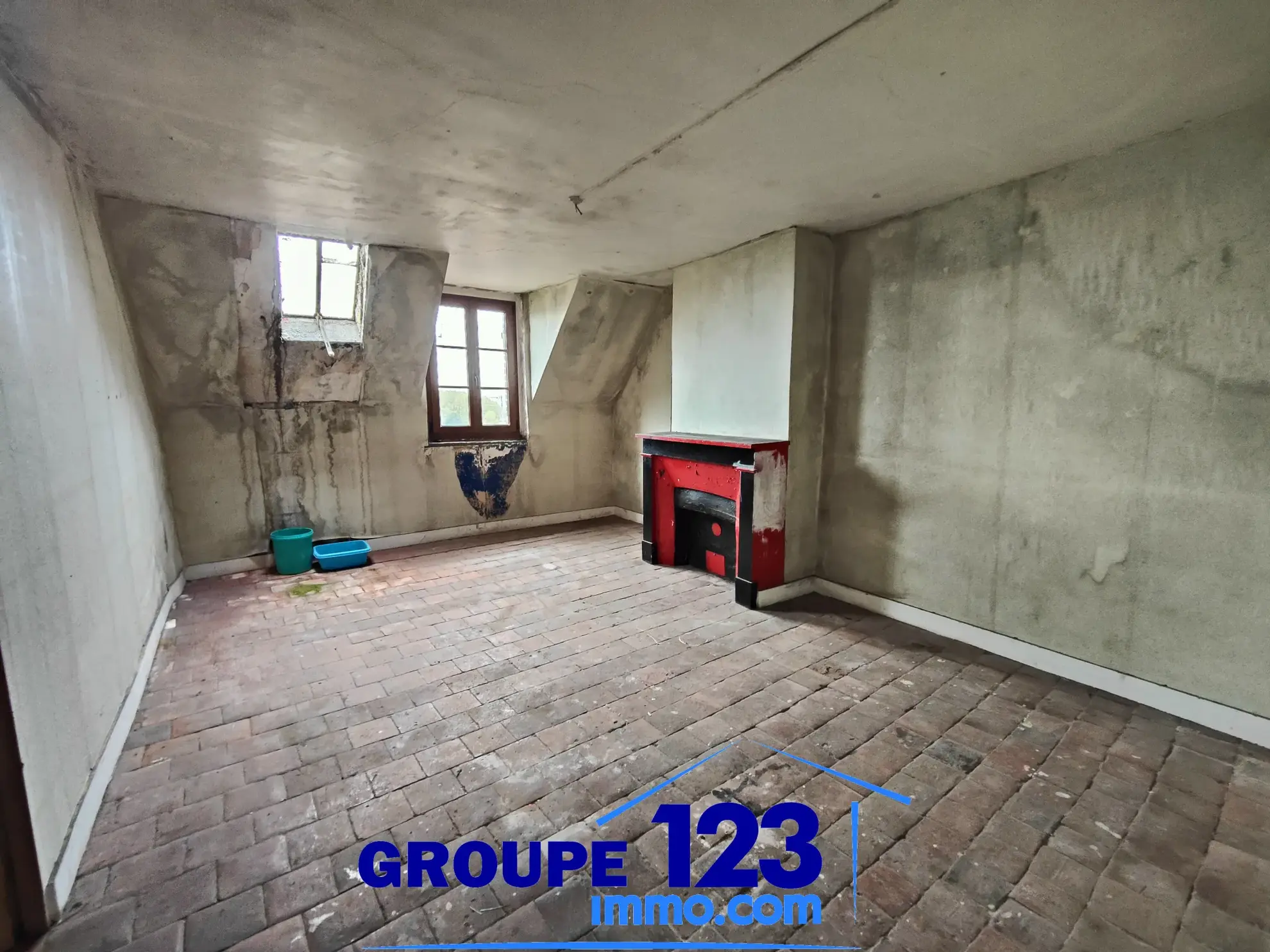 Immeuble à fort potentiel à Joigny avec aides à la rénovation 