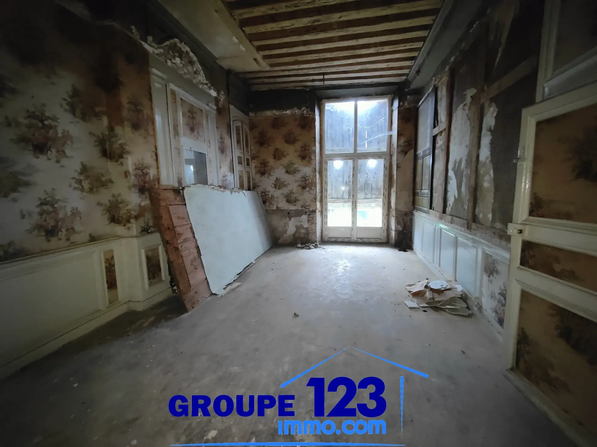 Immeuble à fort potentiel à Joigny avec aides à la rénovation 