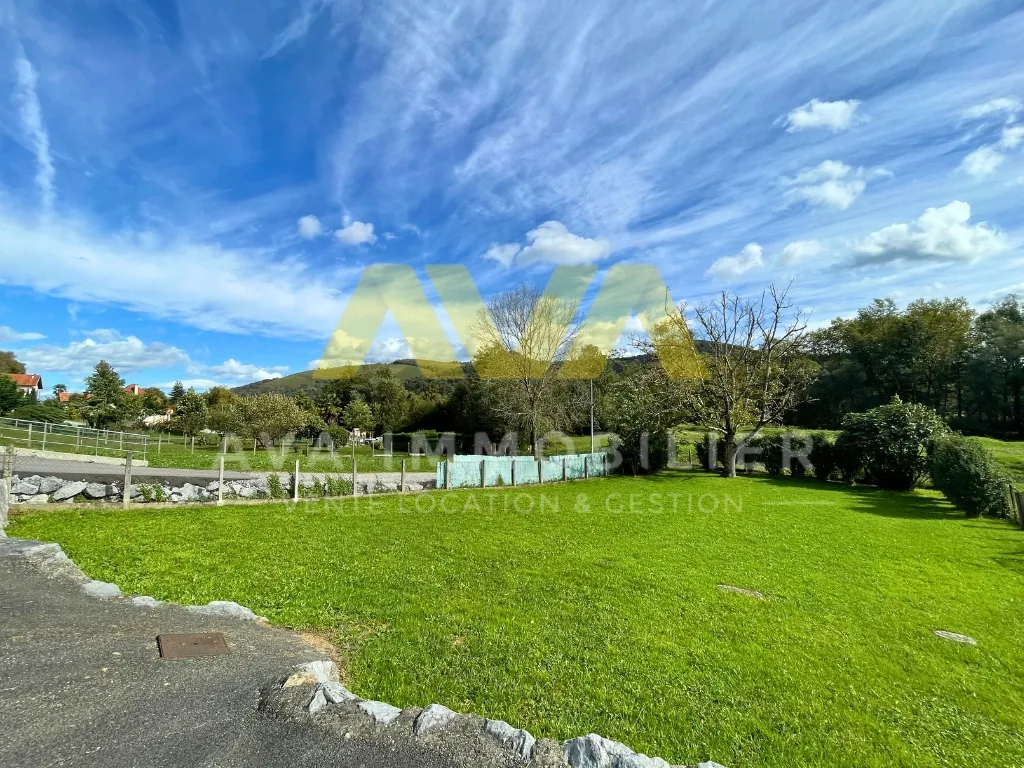 Maison individuelle avec jardin à Garindein - Plain-pied et potentiel d'aménagement 
