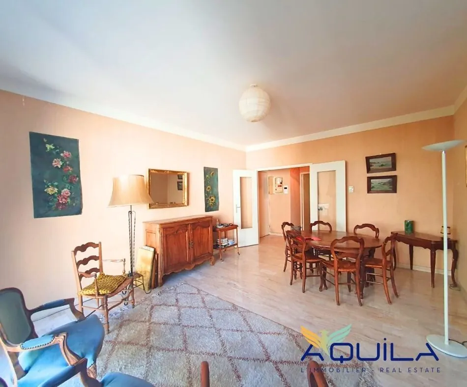 Appartement T2/T3 de 85 m2 avec balcon à Saint-Etienne - Villeboeuf