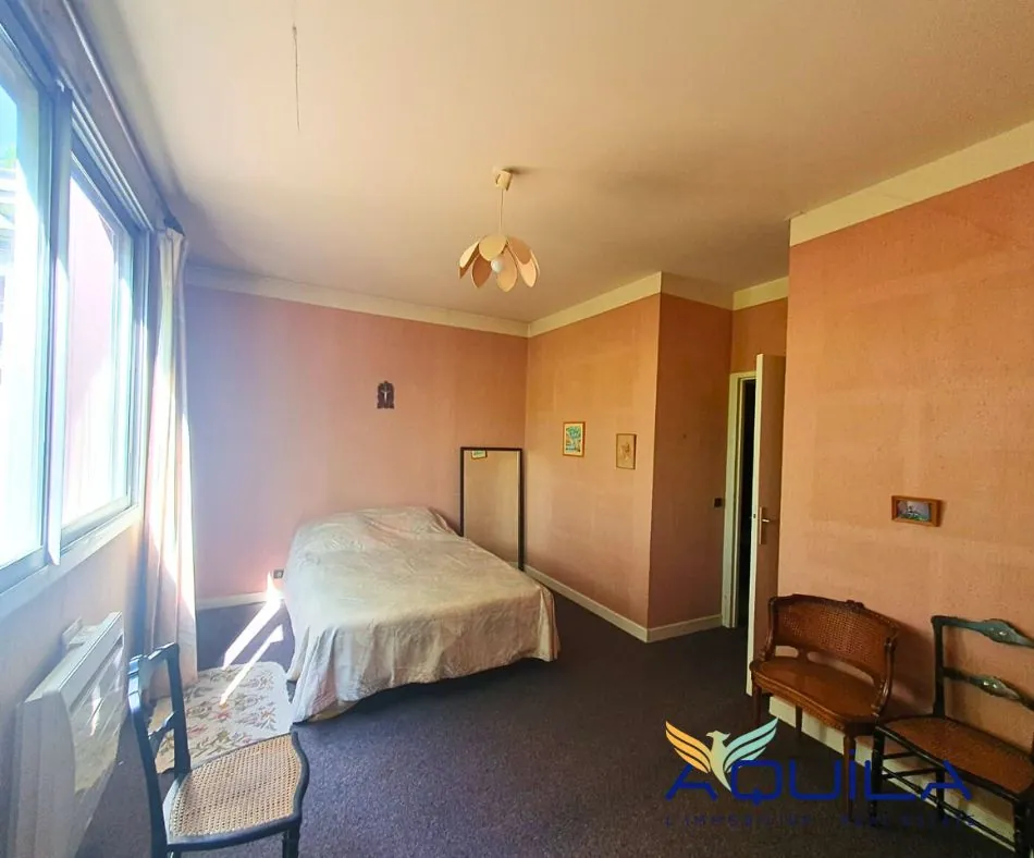 Appartement T2/T3 de 85 m2 avec balcon à Saint-Etienne - Villeboeuf 