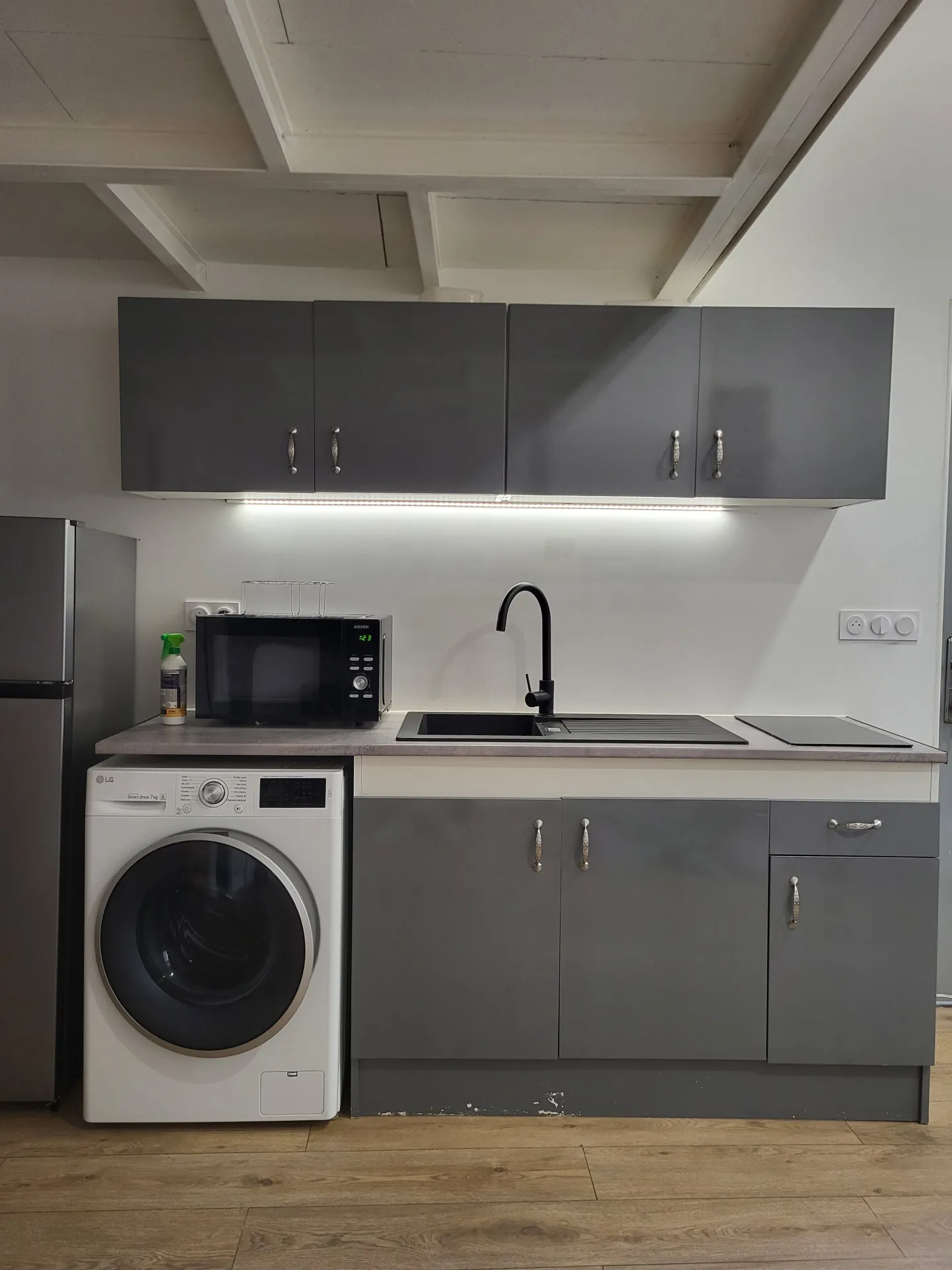 Studio rénové en plein centre de Besançon à vendre 