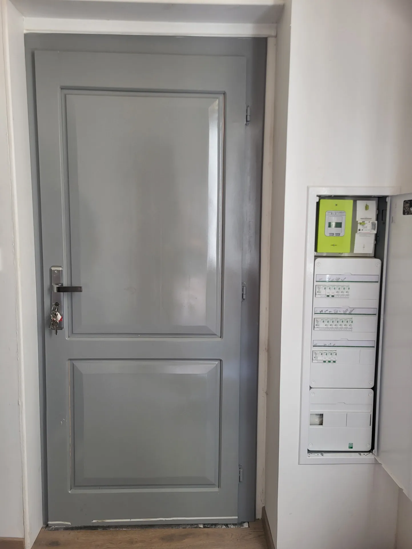 Studio rénové en plein centre de Besançon à vendre 