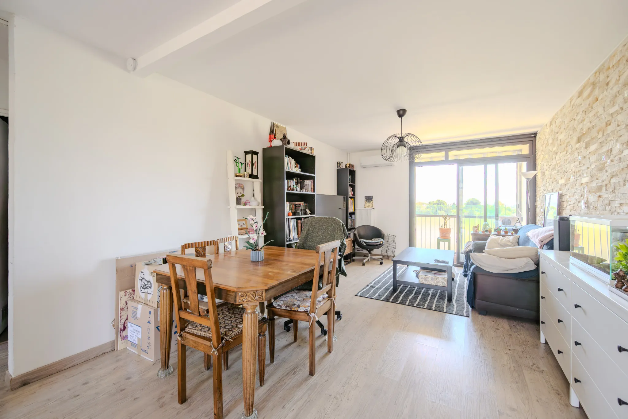 Appartement T3 lumineux avec vue montagne à La Valette-du-Var 