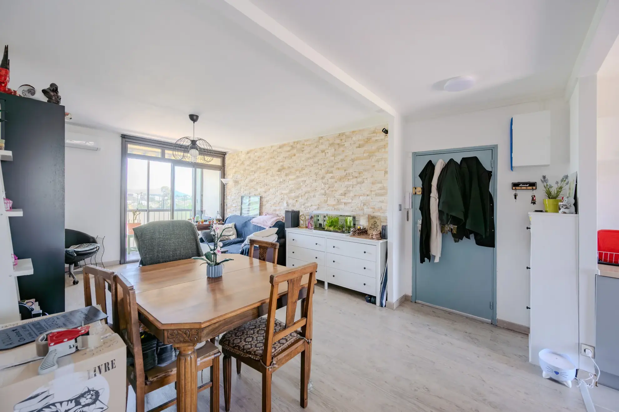 Appartement T3 lumineux avec vue montagne à La Valette-du-Var 