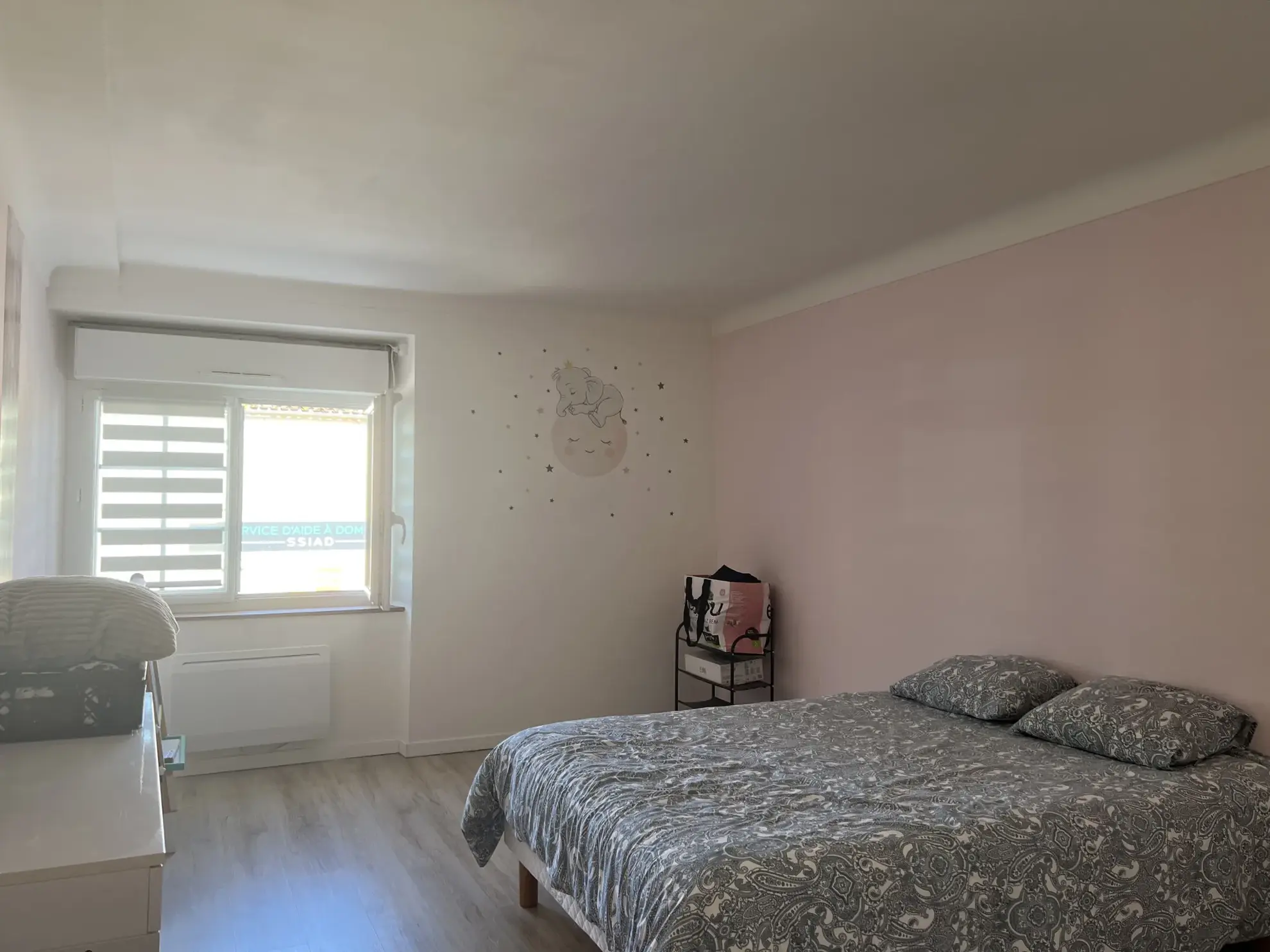 Maison de ville rénovée à Saint Jean d'Hermine avec jardin et dépendances 