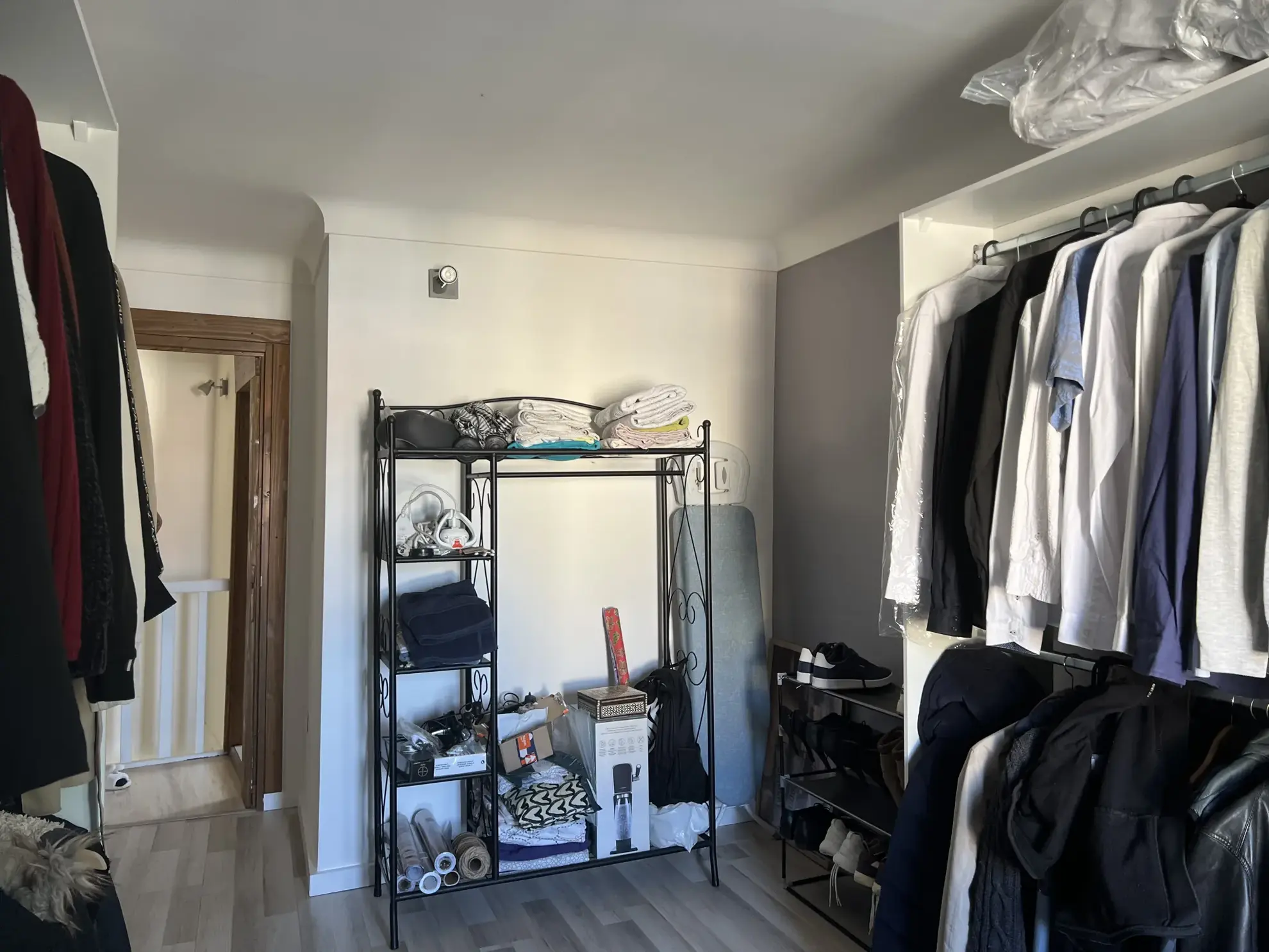 Maison de ville rénovée à Saint Jean d'Hermine avec jardin et dépendances 