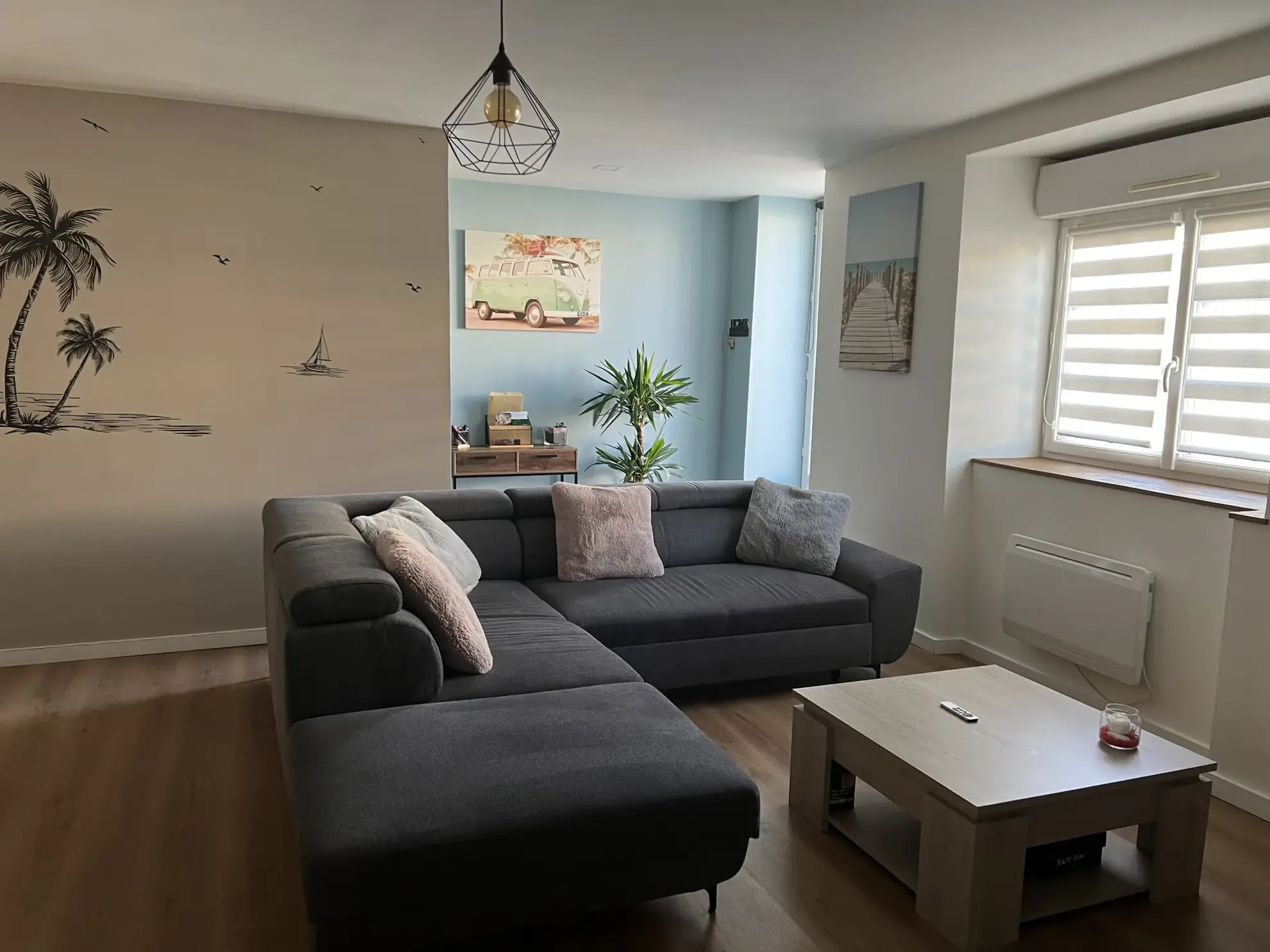 Maison de ville rénovée à Saint Jean d'Hermine avec jardin et dépendances 