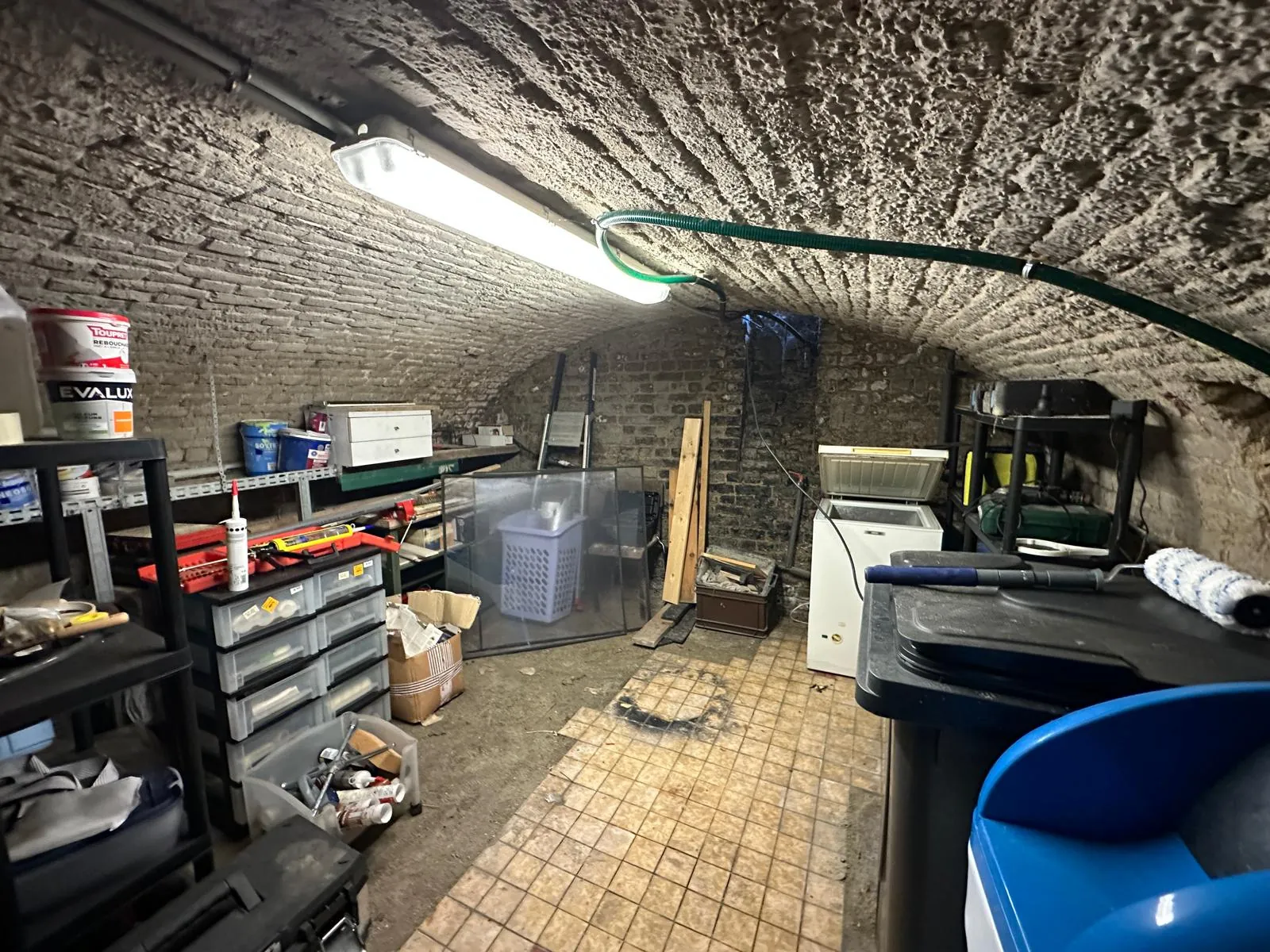 Maison 4 pièces à Raismes de 99,81 m² avec terrasse et cave 