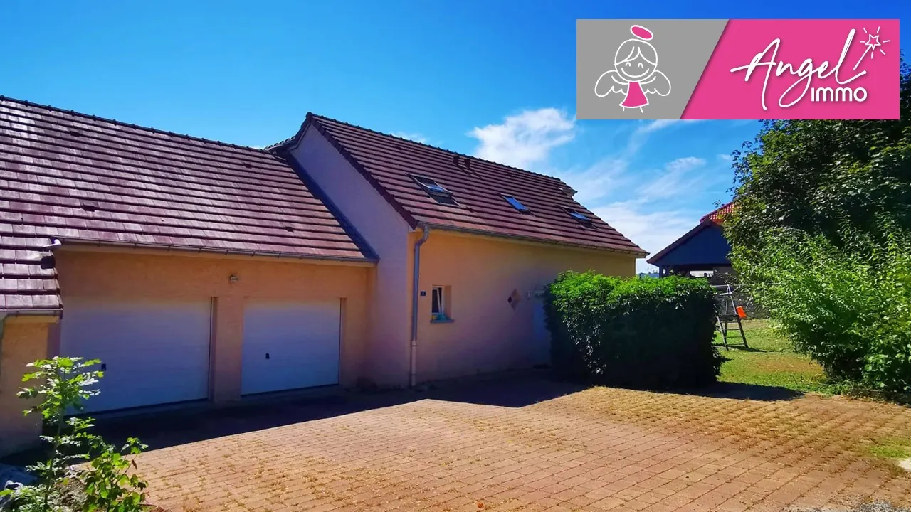 Maison lumineuse de 132 m2 avec grand terrain à Orchamps - Confort et nature 