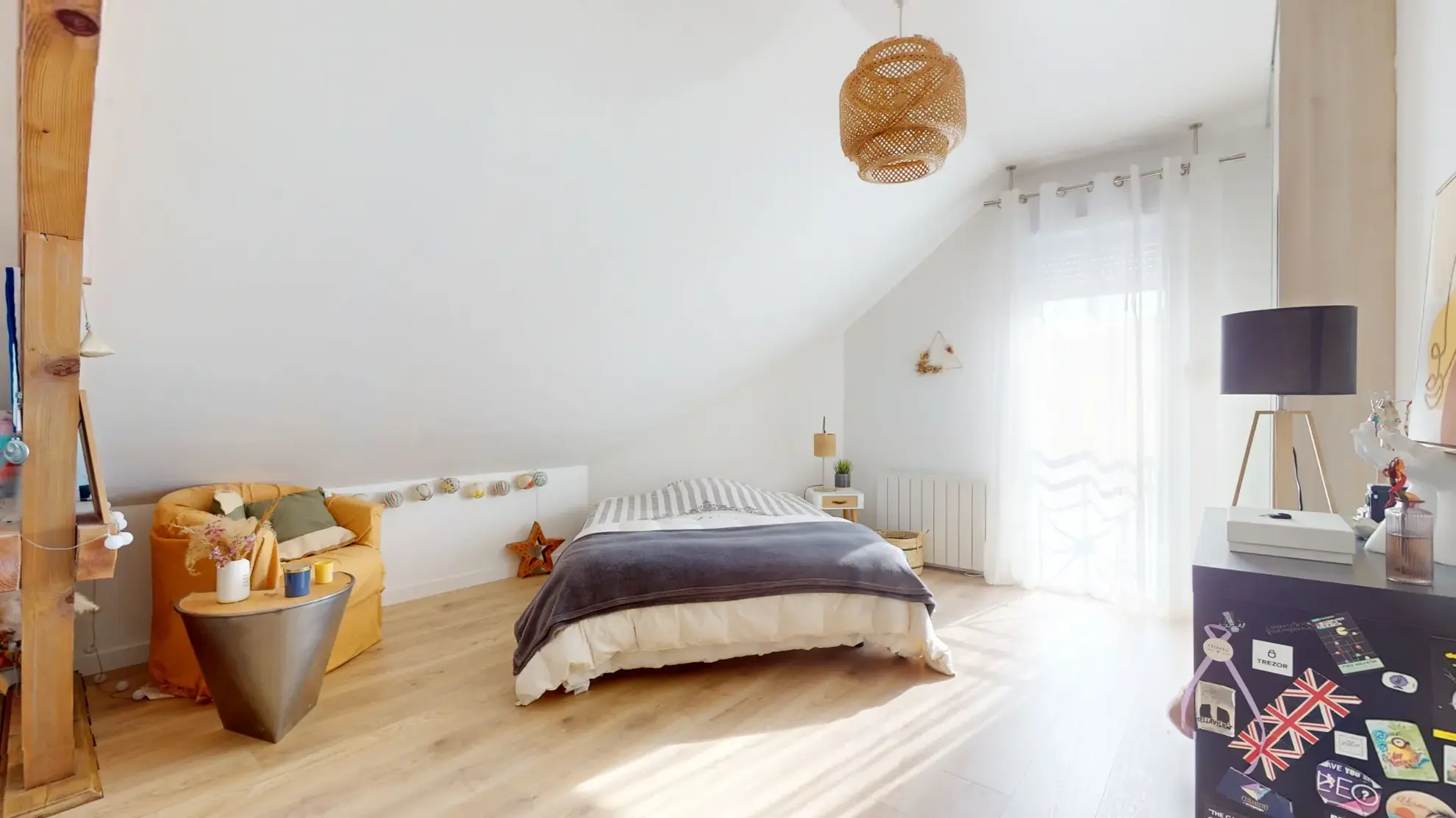 Maison lumineuse de 132 m2 avec grand terrain à Orchamps - Confort et nature 