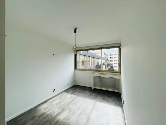 Appartement T3/T4 lumineux avec balcon, cave et grand garage à Saint-Étienne 