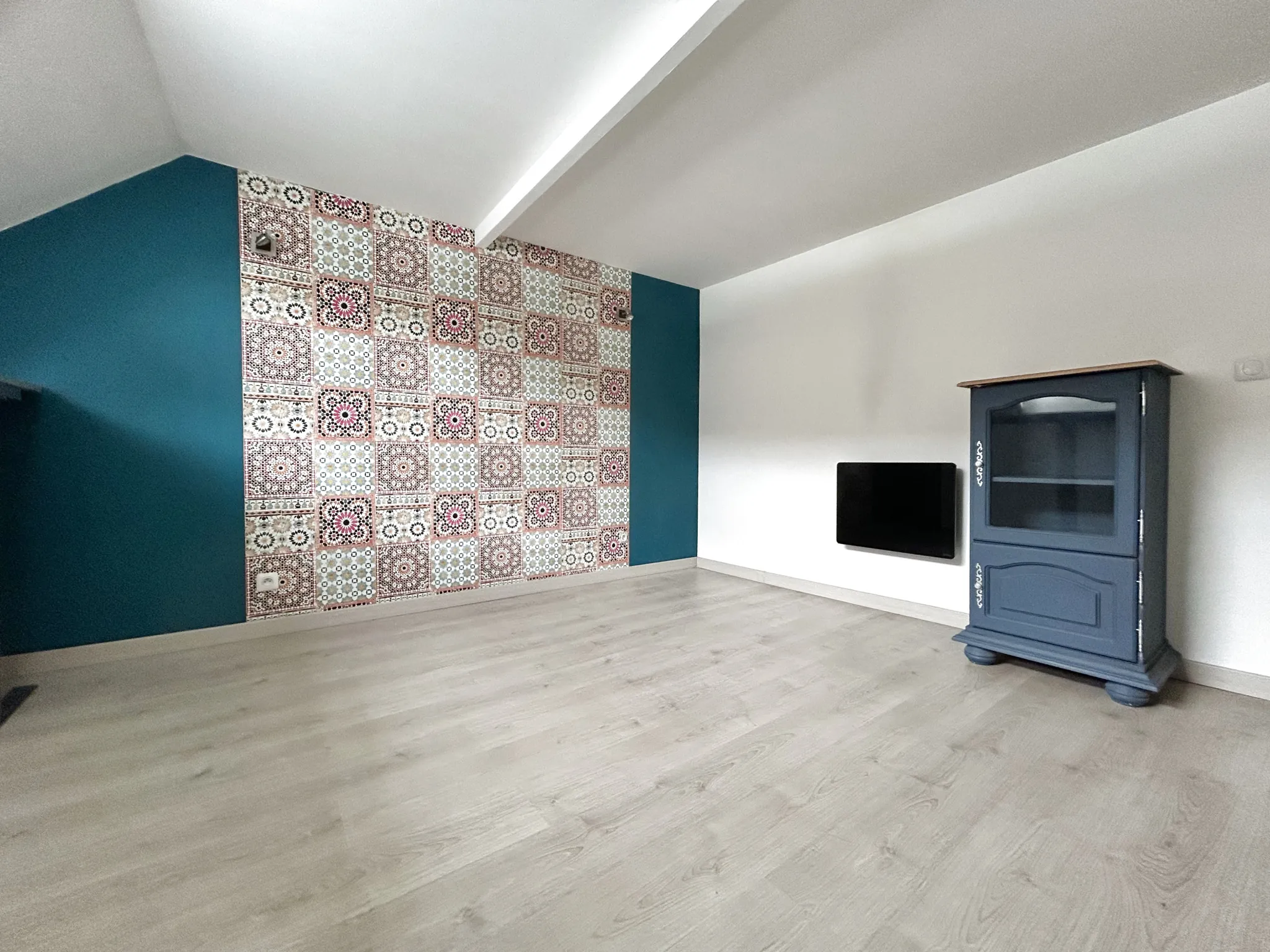 Maison de ville à vendre à Henin Beaumont proche gare et centre, jardin et garage 