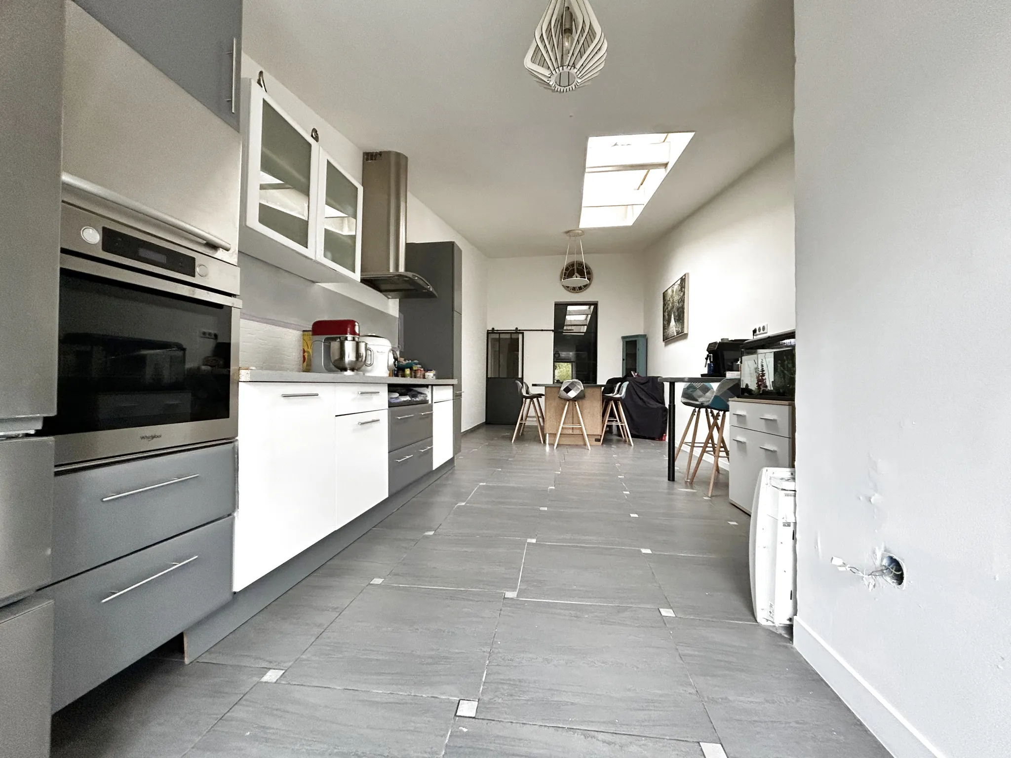 Maison de ville à vendre à Henin Beaumont proche gare et centre, jardin et garage 