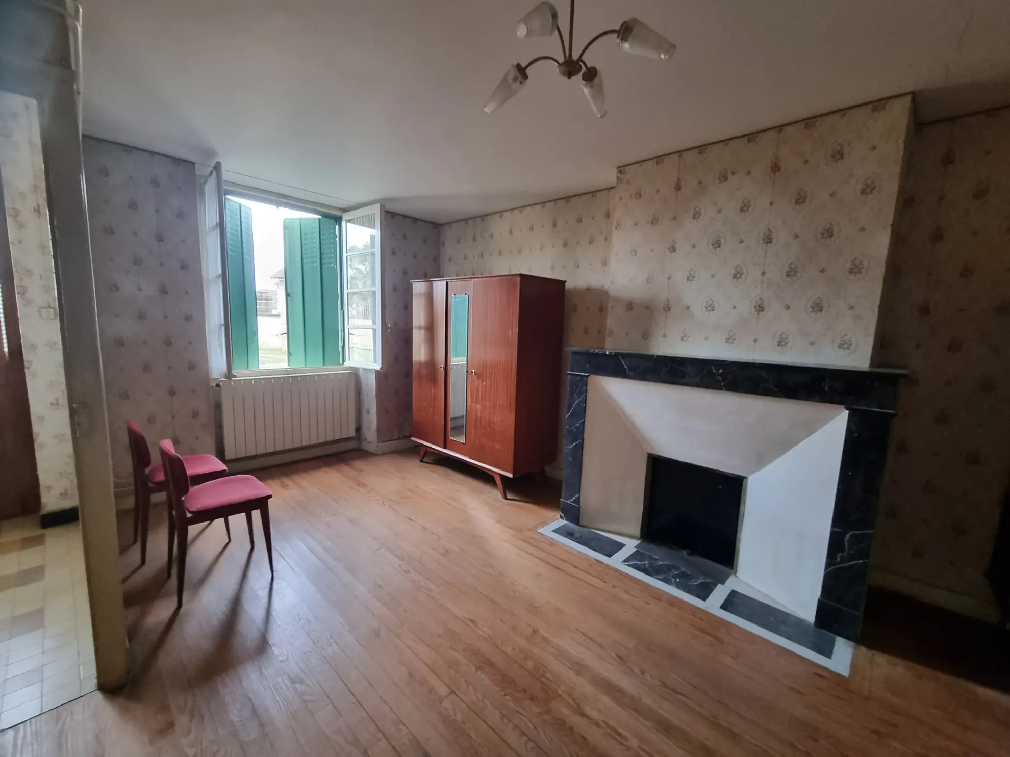 Maison de village à Ossun avec grande grange et 4 chambres - Opportunité à saisir 