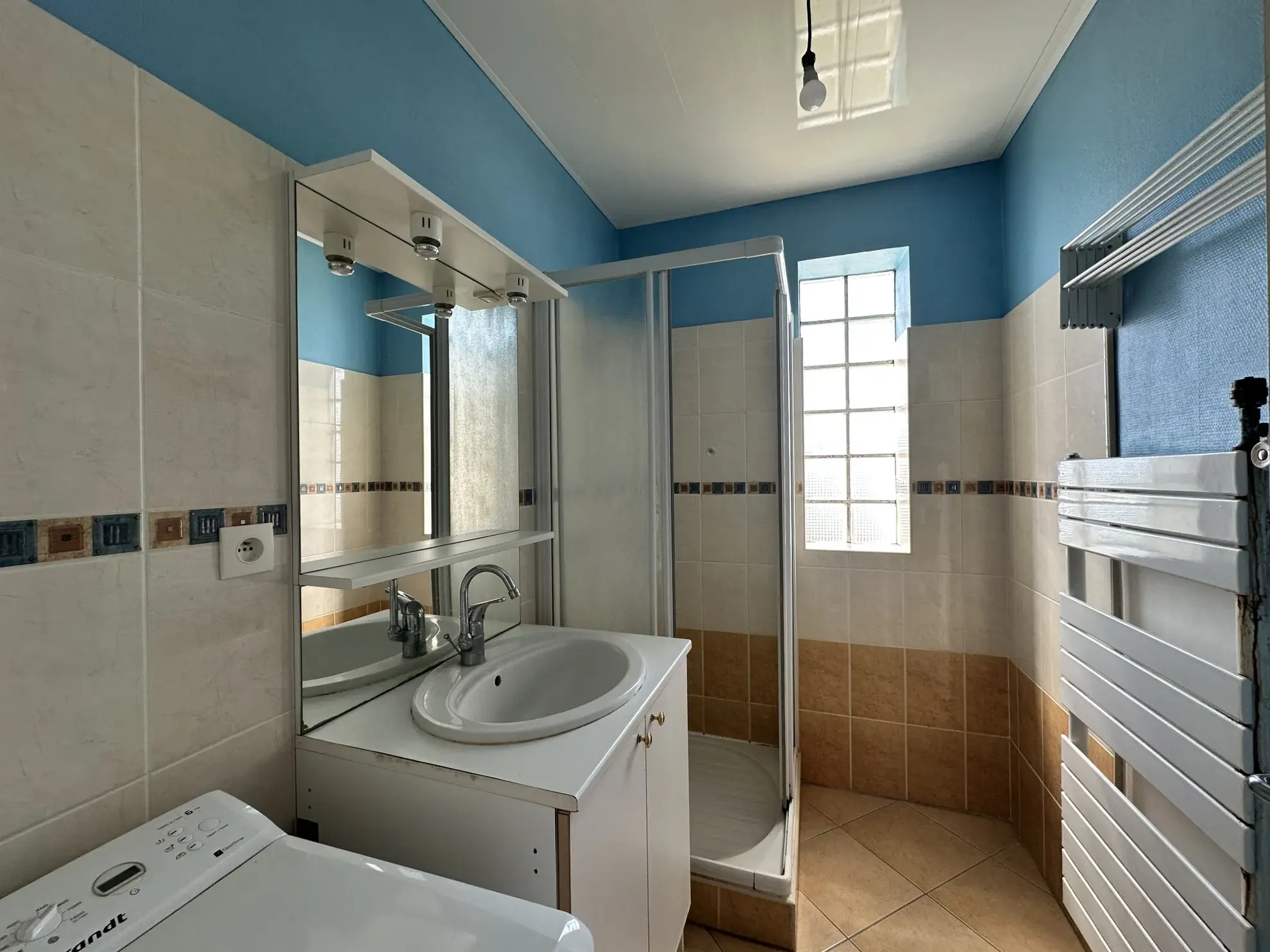 Appartement T3 en dernier étage avec balcon plein sud à Le Mans 