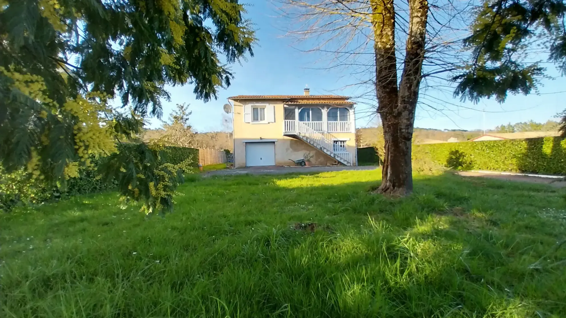 Maison à vendre à Chancelade près de Périgueux avec piscine et grand terrain 