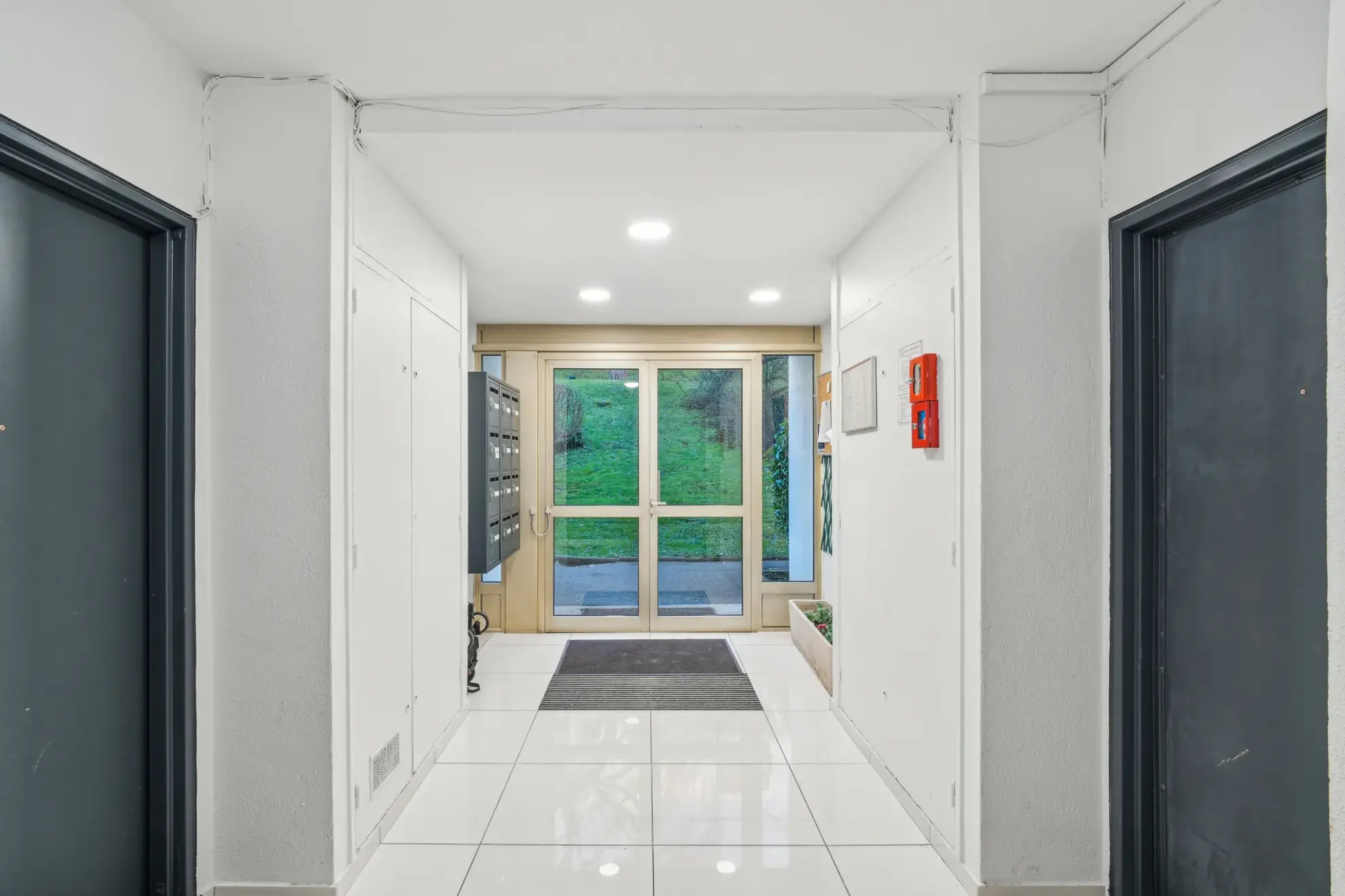 Appartement T2 rénové de 39,62 m² au Raincy, quartier Herold avec parking 