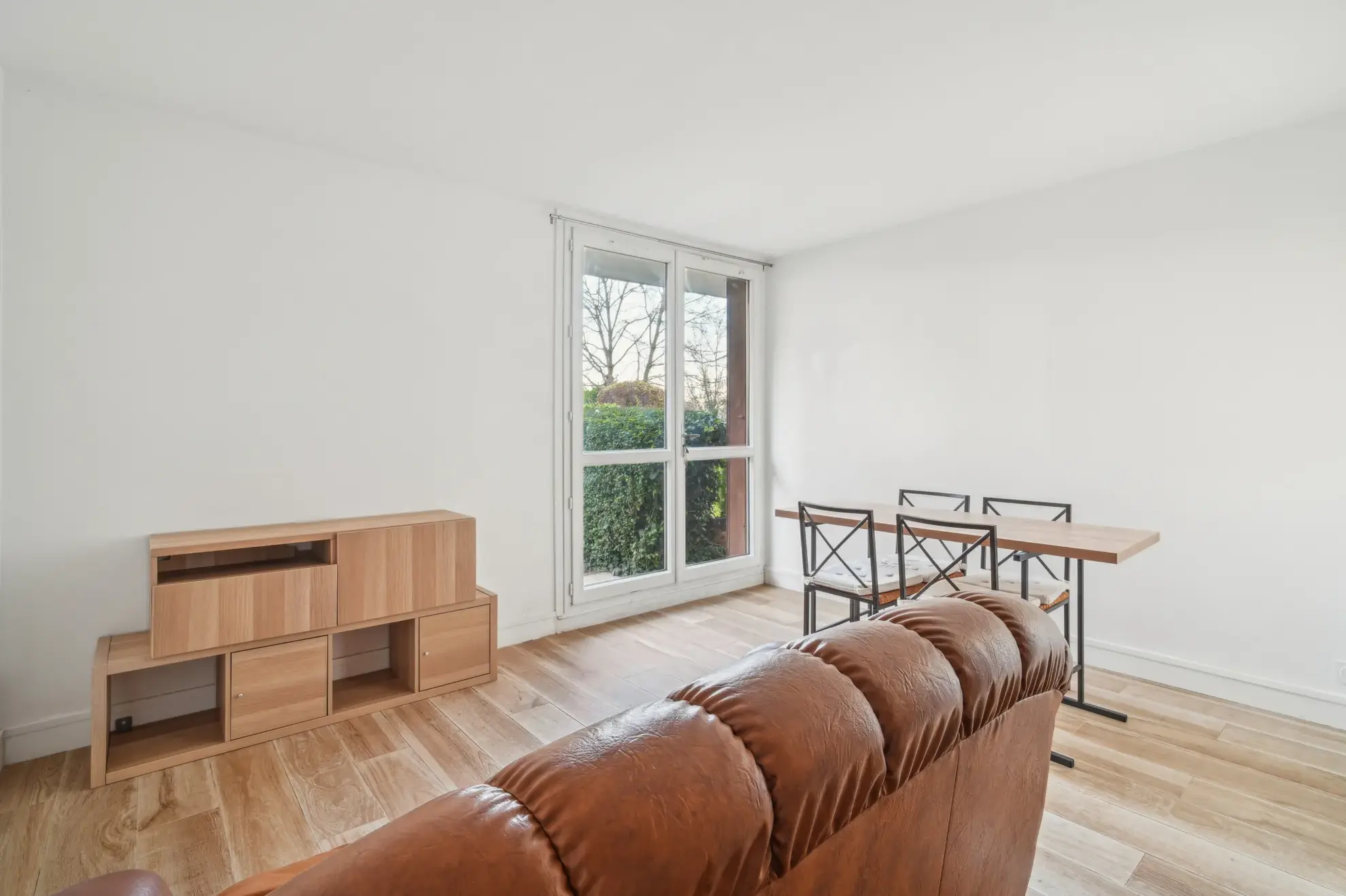 Appartement T2 rénové de 39,62 m² au Raincy, quartier Herold avec parking 