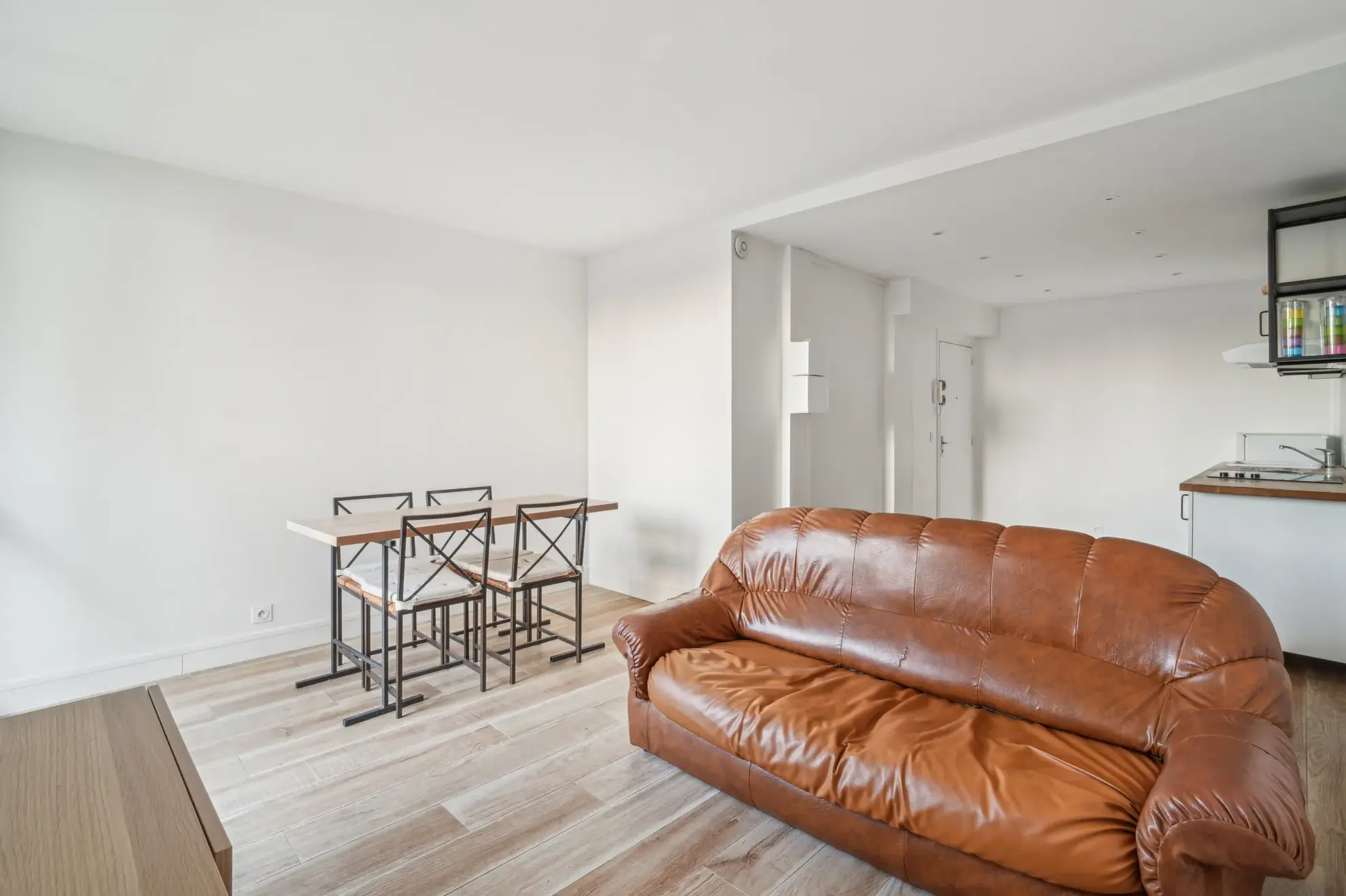 Appartement T2 rénové de 39,62 m² au Raincy, quartier Herold avec parking