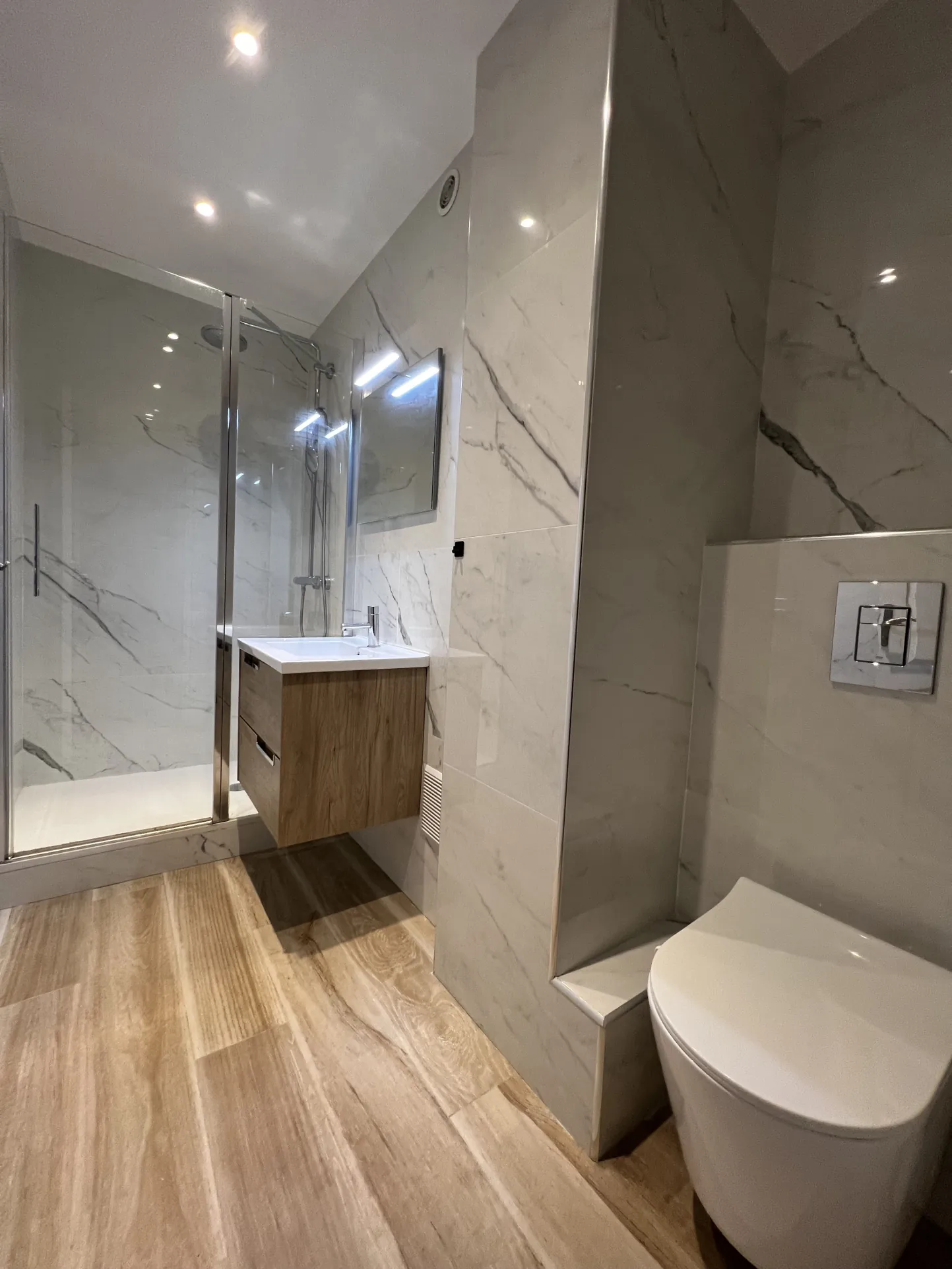 Appartement T2 rénové de 39,62 m² au Raincy, quartier Herold avec parking 