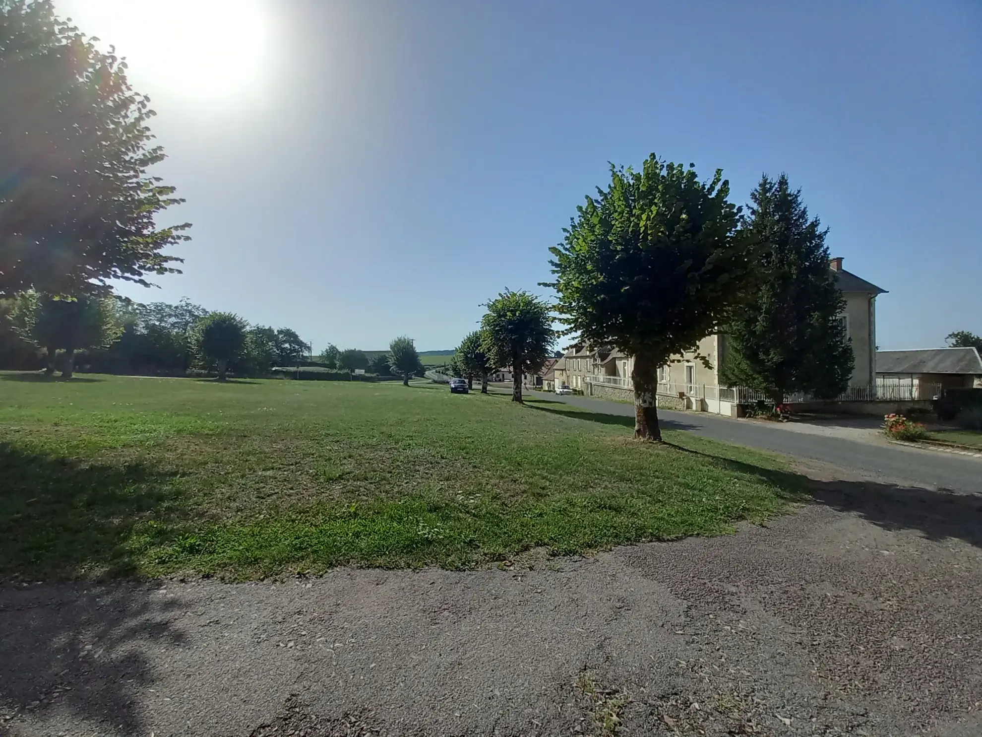 Maison de campagne à Montigny-sur-Canne avec jardin et potentiel d'aménagement 