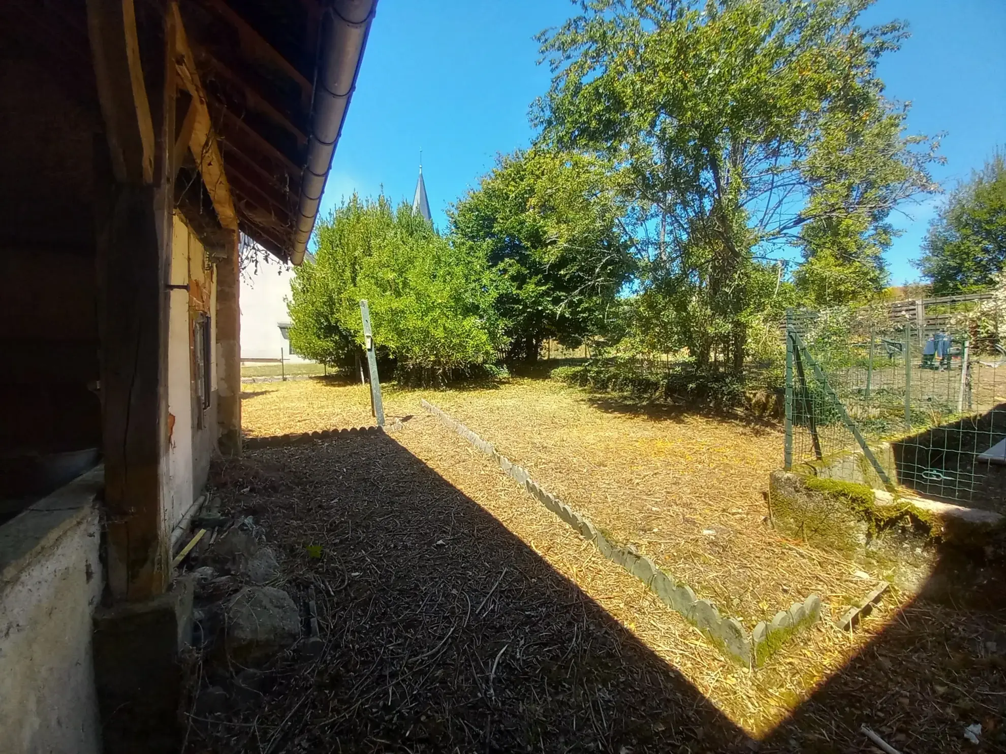Maison de campagne à Montigny-sur-Canne avec jardin et potentiel d'aménagement 
