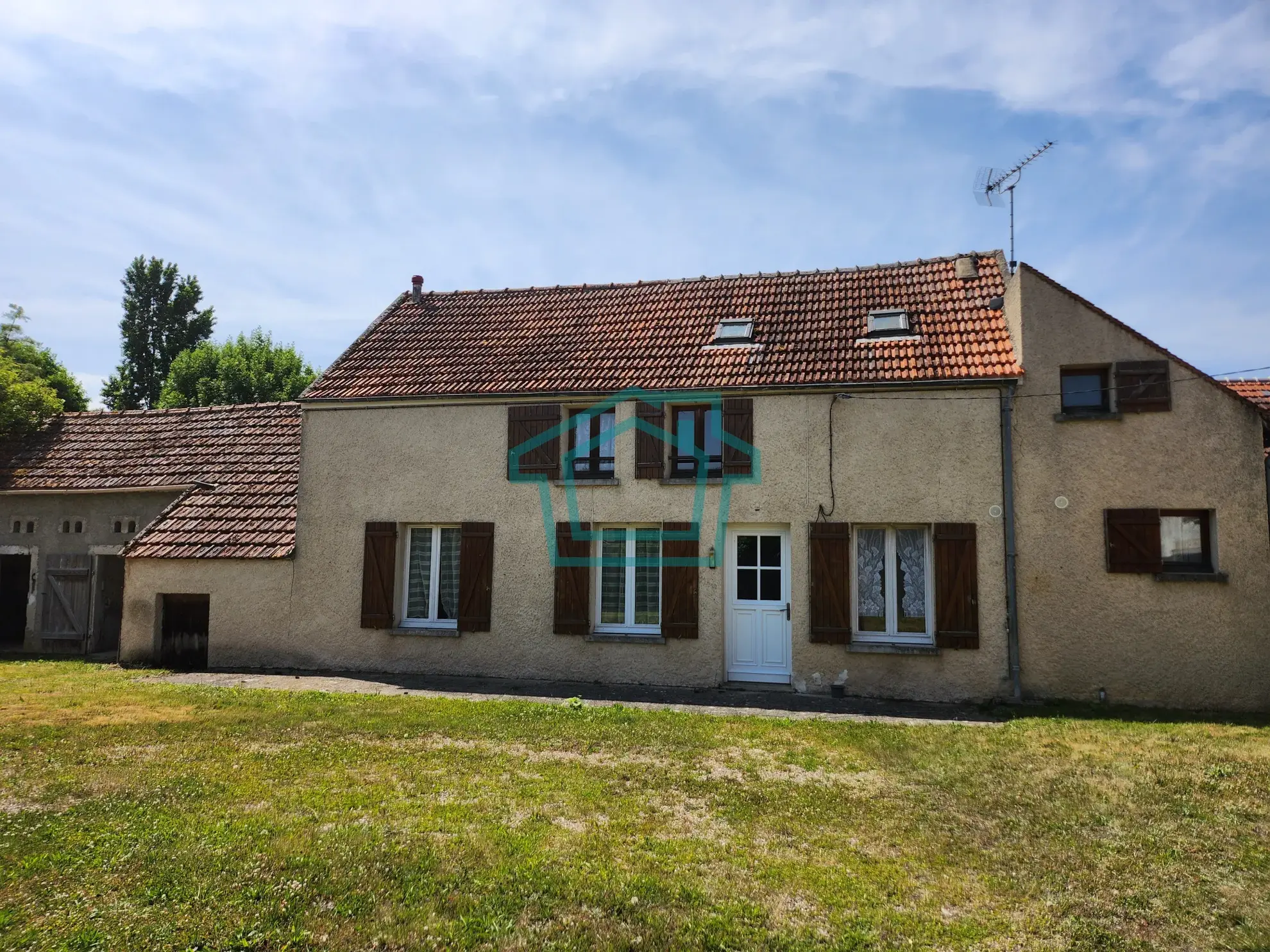 Maison ancienne à rénover avec terrain à Flexanville - Opportunité à saisir 