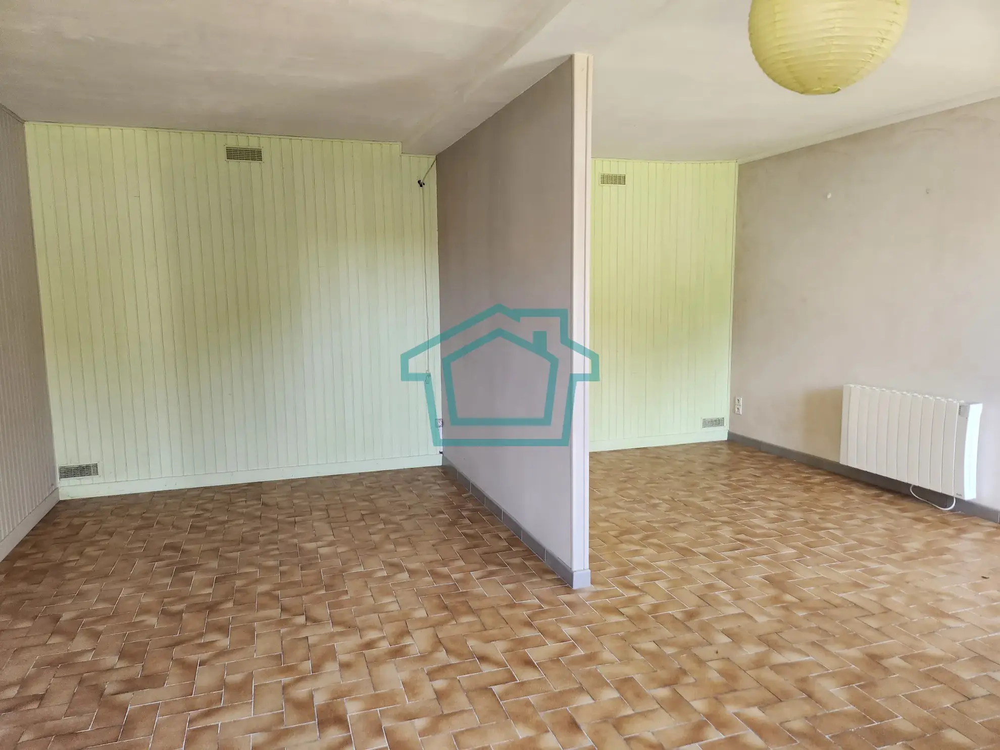 Maison ancienne à rénover avec terrain à Flexanville - Opportunité à saisir 