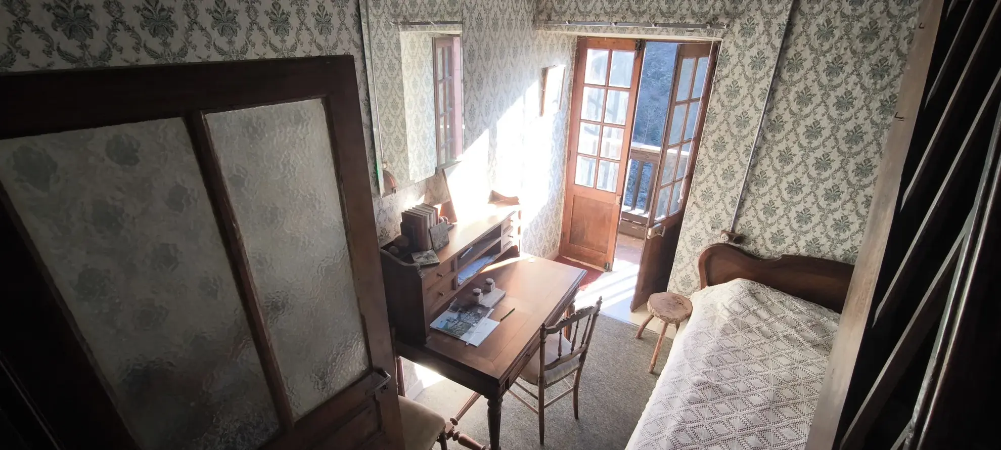 Maison en pierre avec vue panoramique à Conques-en-Rouergue 