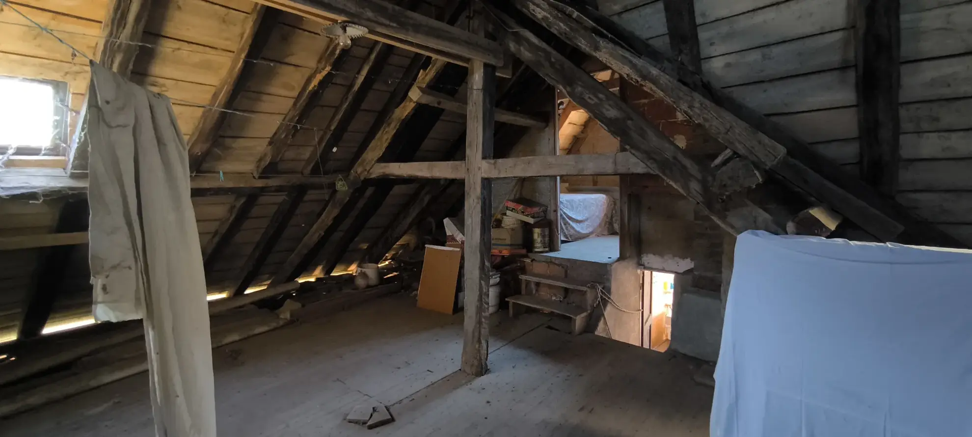 Maison en pierre avec vue panoramique à Conques-en-Rouergue 
