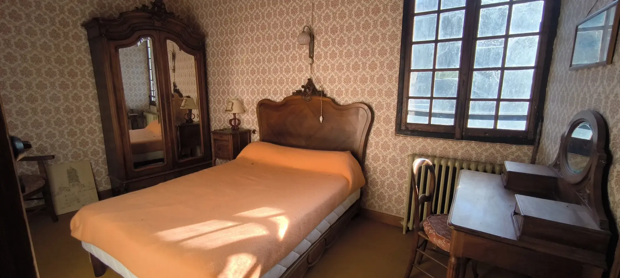 Maison en pierre avec vue panoramique à Conques-en-Rouergue 