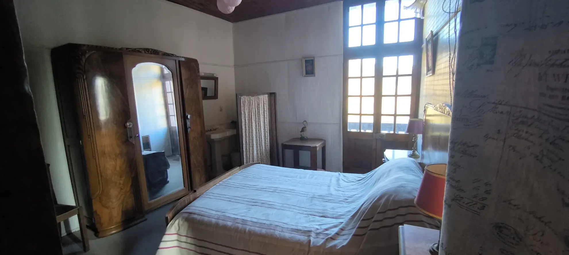 Maison en pierre avec vue panoramique à Conques-en-Rouergue 