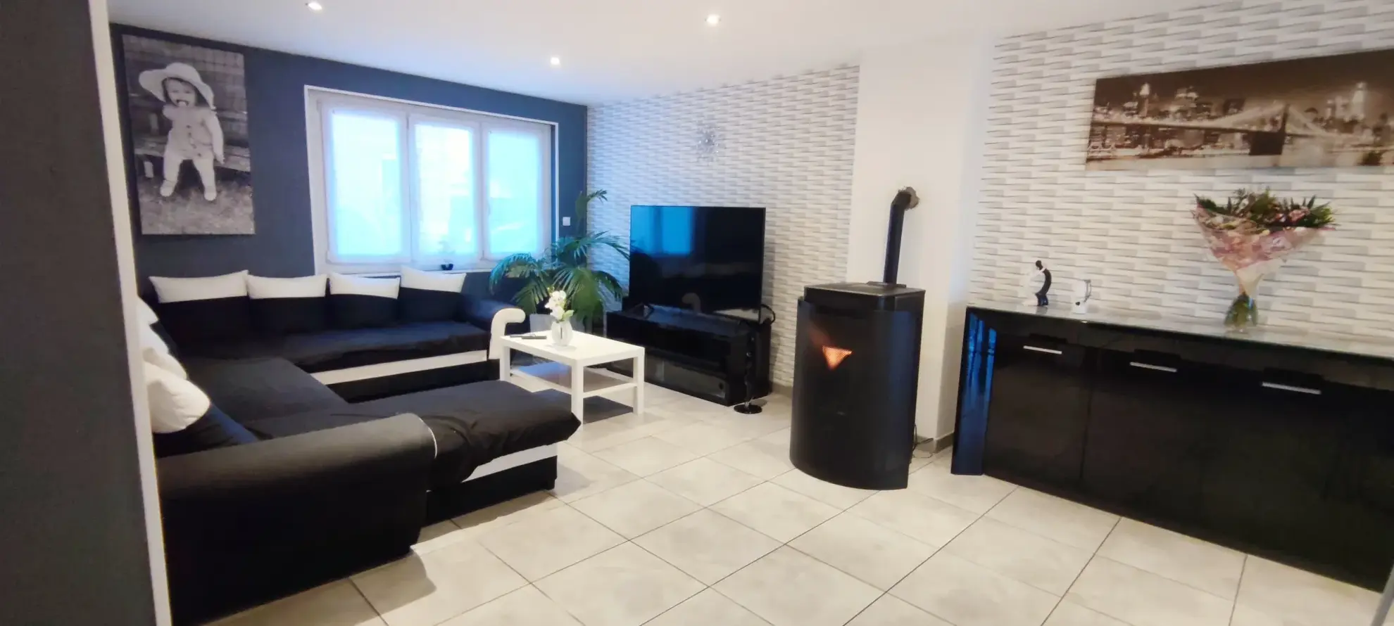 Maison semi-plain-pied rénovée à Dourges avec garage et jardin