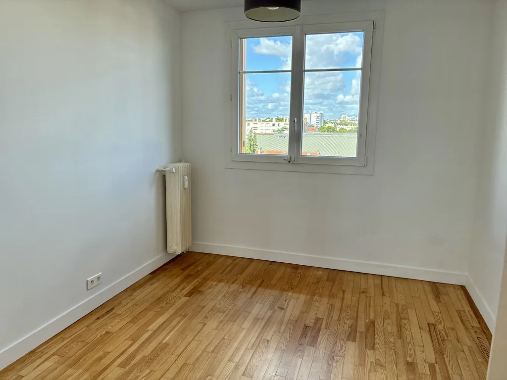 Appartement dernier étage à Champigny-sur-Marne proche des Bords de Marne 