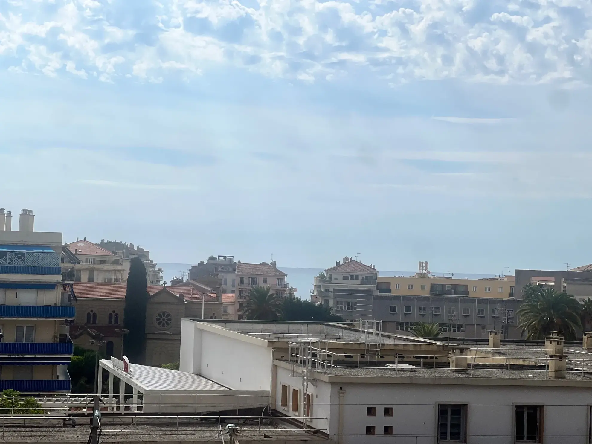 Appartement 3 pièces en dernier étage avec vue à Menton