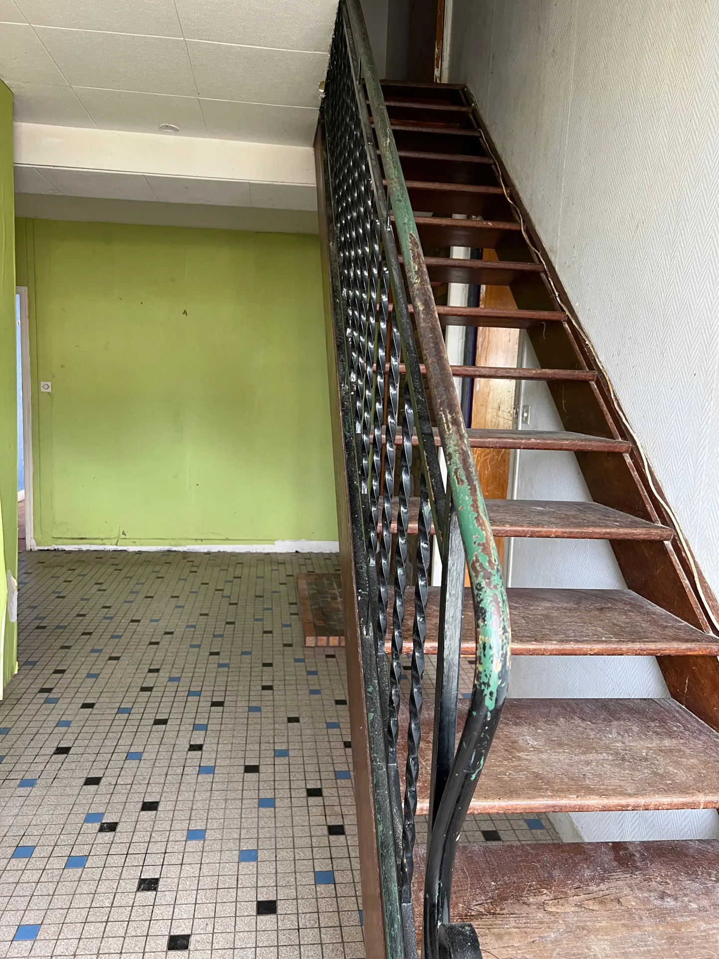 Maison à rénover avec 4 chambres et jardin à La Caillère Saint Hilaire 