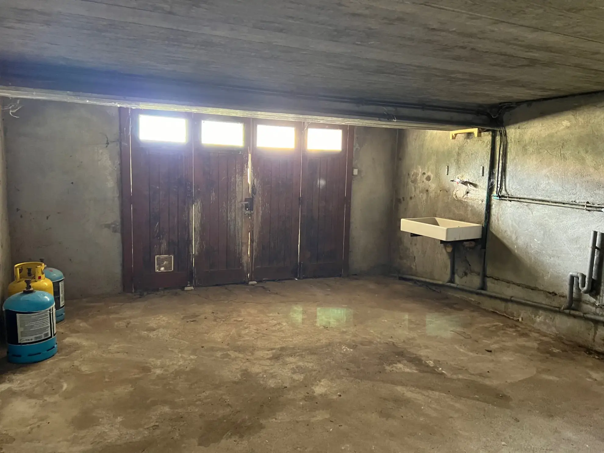 Maison à rénover avec 4 chambres et jardin à La Caillère Saint Hilaire 