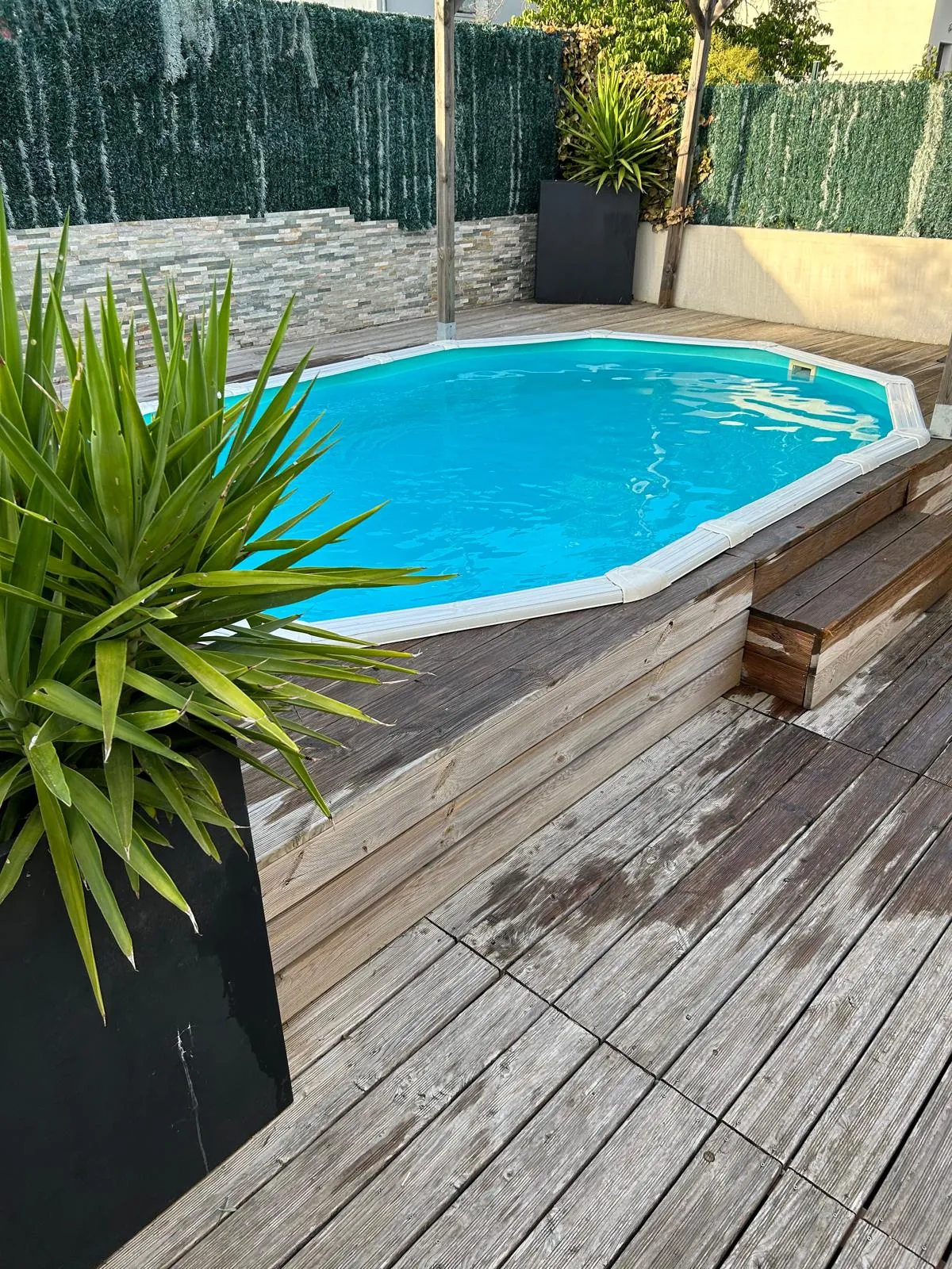 Maison rénovée avec piscine et jardin à Limoux - 4 chambres, garage et panneaux solaires 