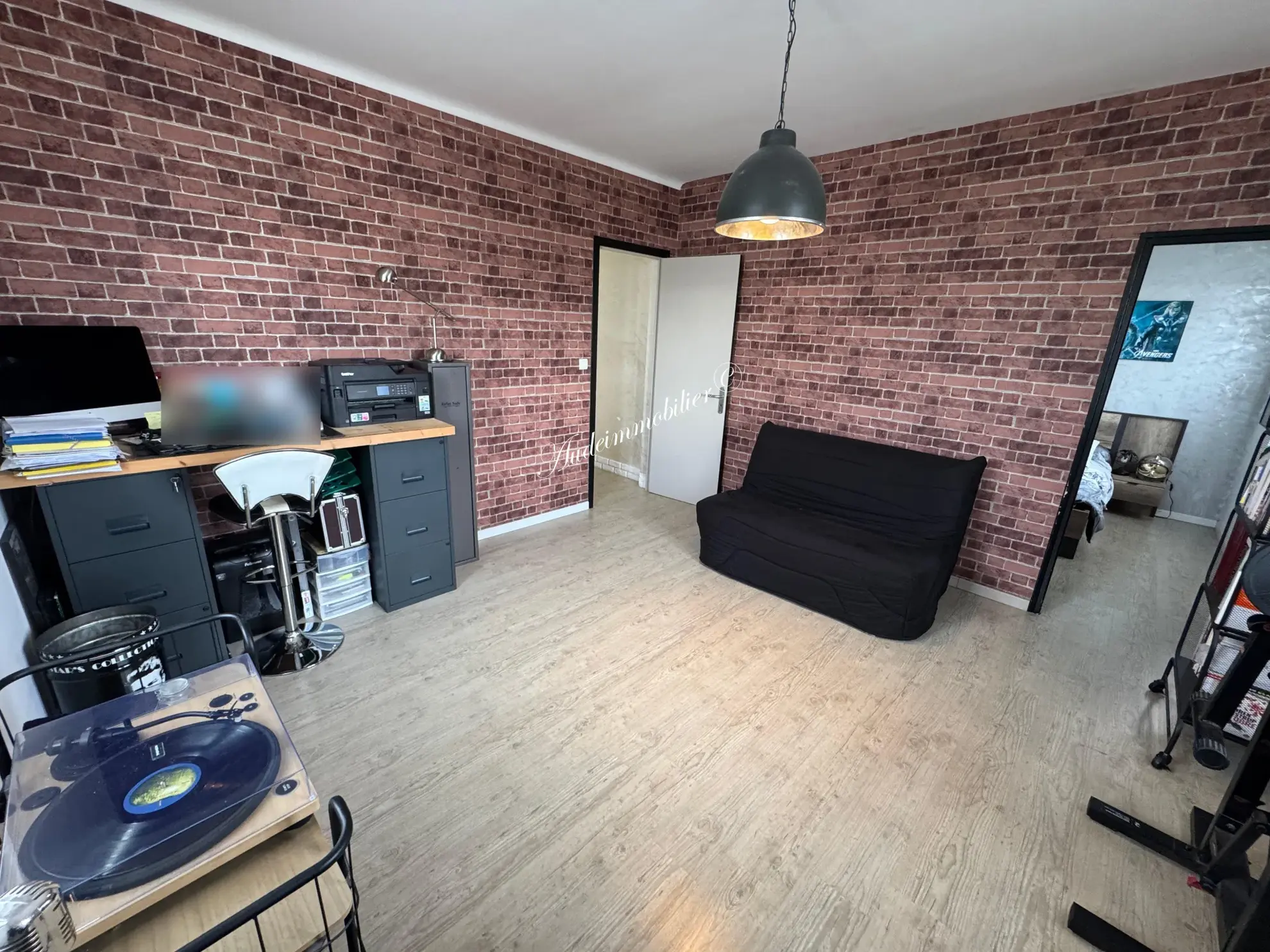 Maison rénovée avec piscine et jardin à Limoux - 4 chambres, garage et panneaux solaires 