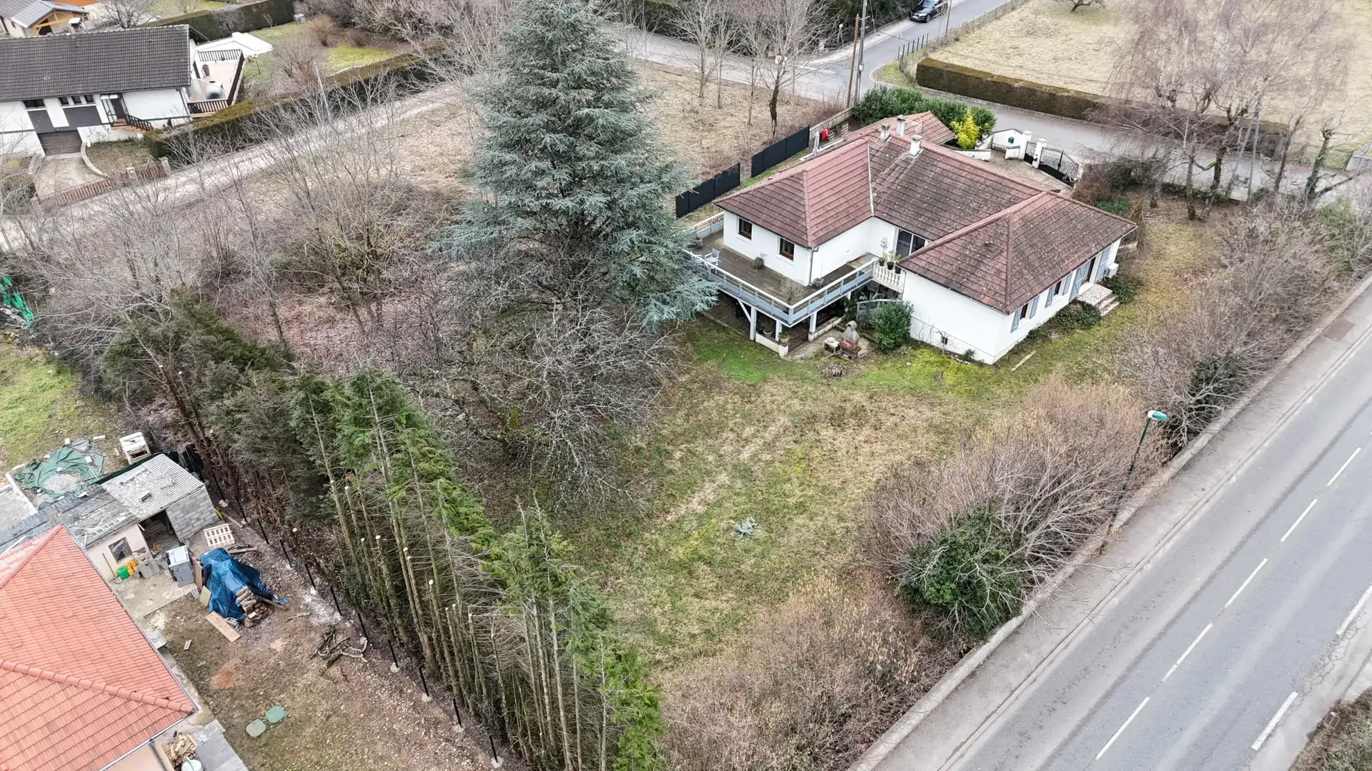 Terrain constructible de 783 m² à Ochiaz-Valserhone, idéal pour villas 