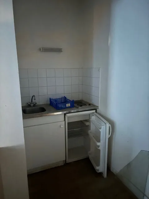 Studio à rénover en centre-ville de Bourges - Opportunité d'investissement 