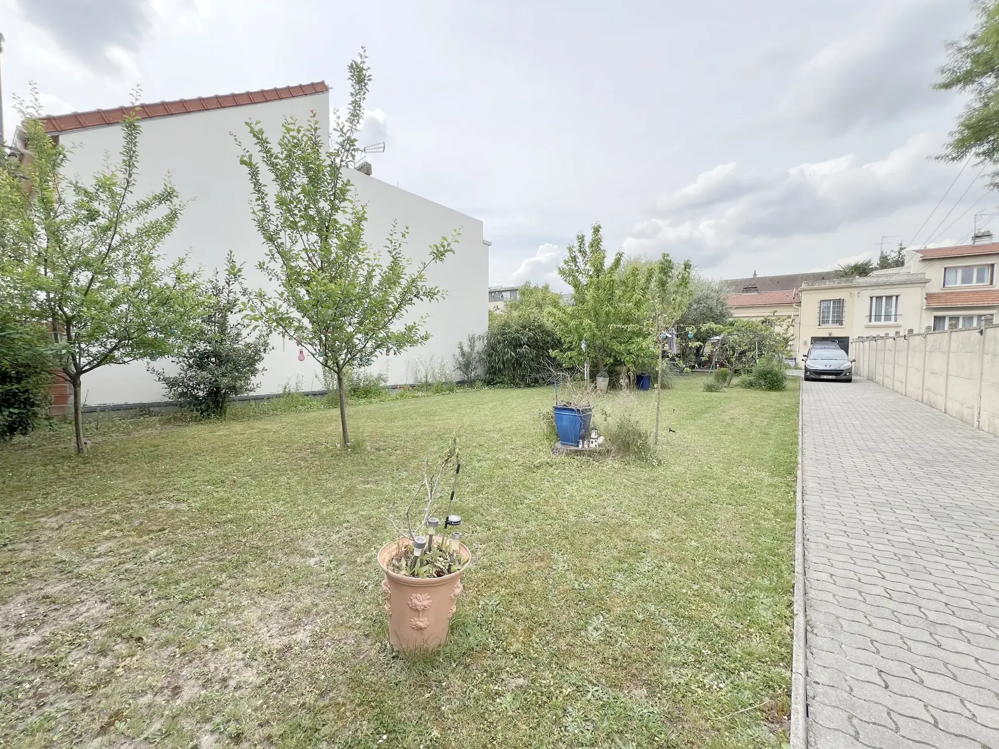 Maison à Villeneuve-le-Roi de 85 m2 avec terrain et potentiel de division 