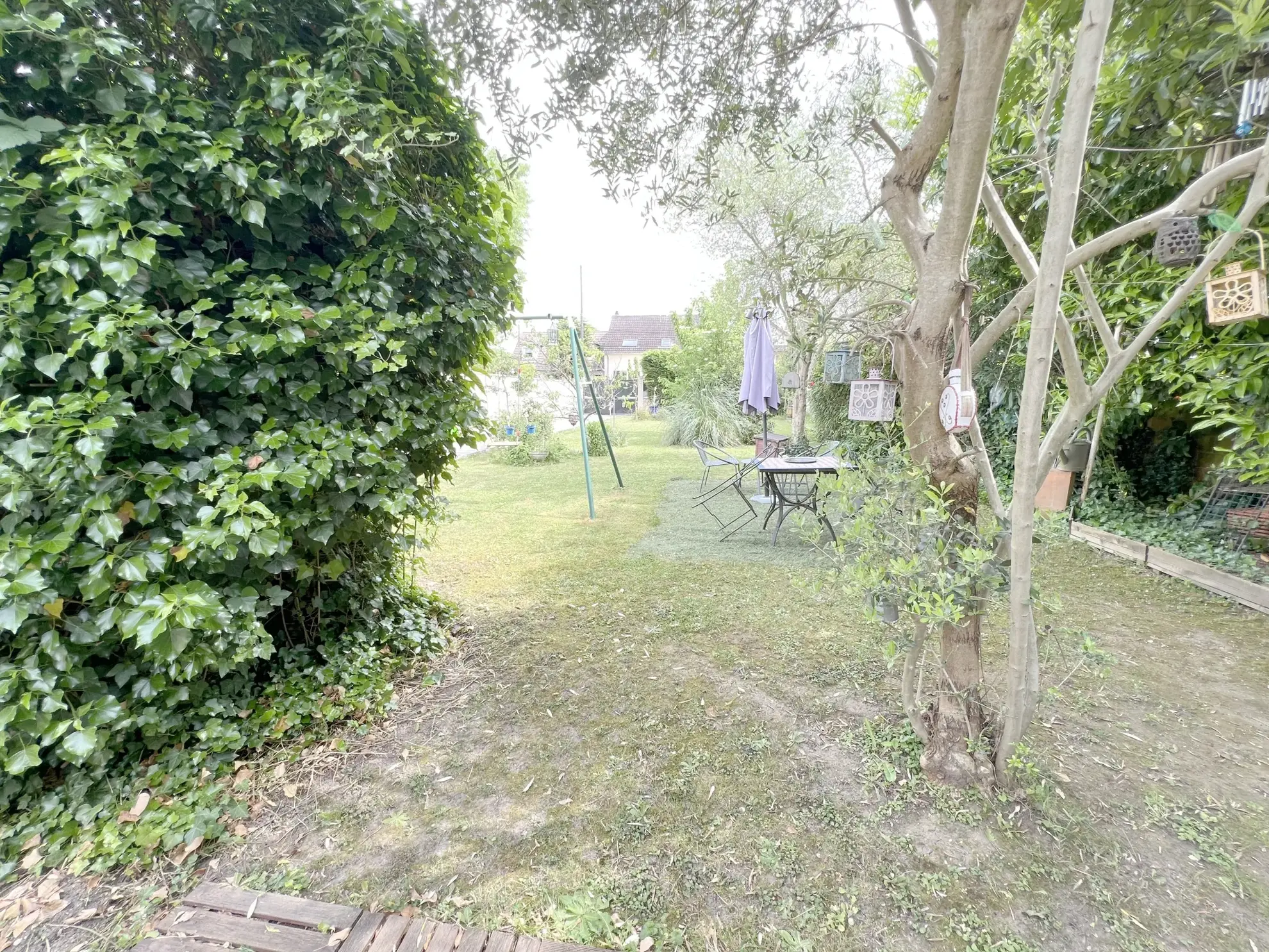 Maison à Villeneuve-le-Roi de 85 m2 avec terrain et potentiel de division 