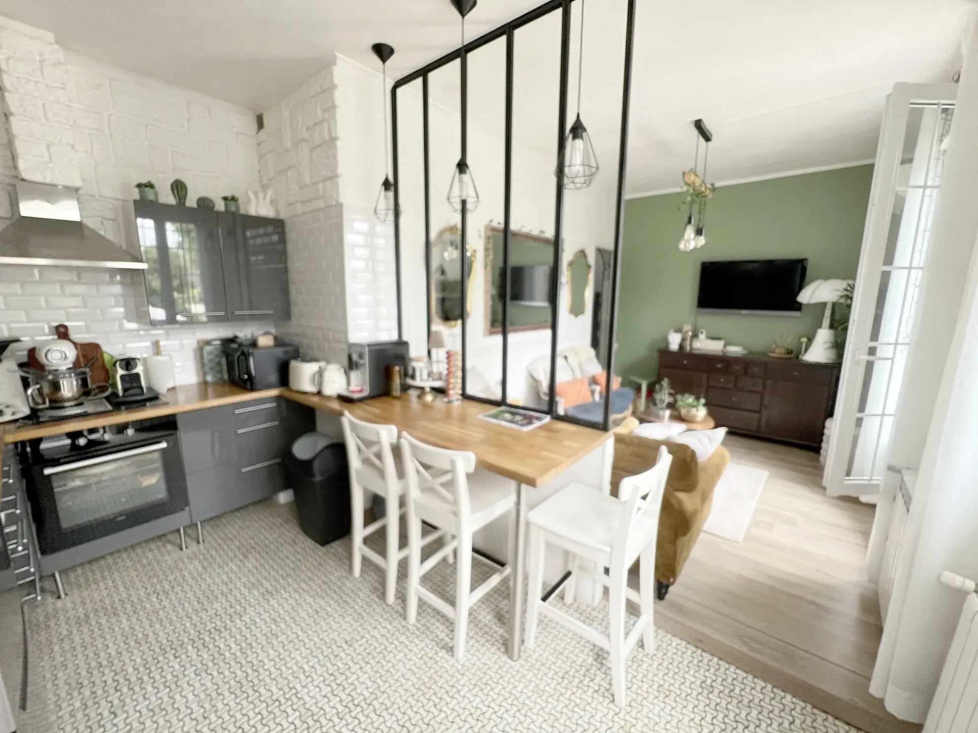 Maison à Villeneuve-le-Roi de 85 m2 avec terrain et potentiel de division 