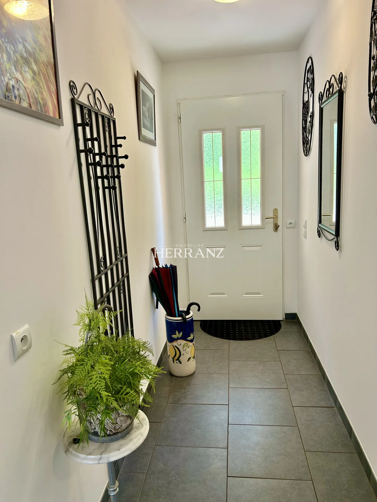 Charmante maison de plain-pied avec garage et jardin clos à Saint Denis de Pile 