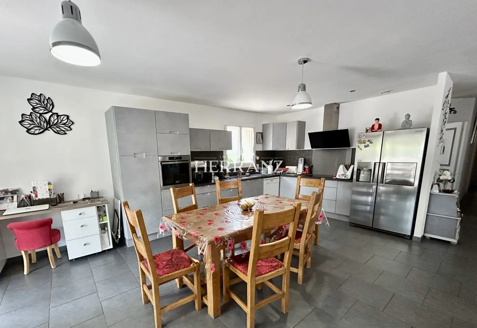 Charmante maison de plain-pied avec garage et jardin clos à Saint Denis de Pile 