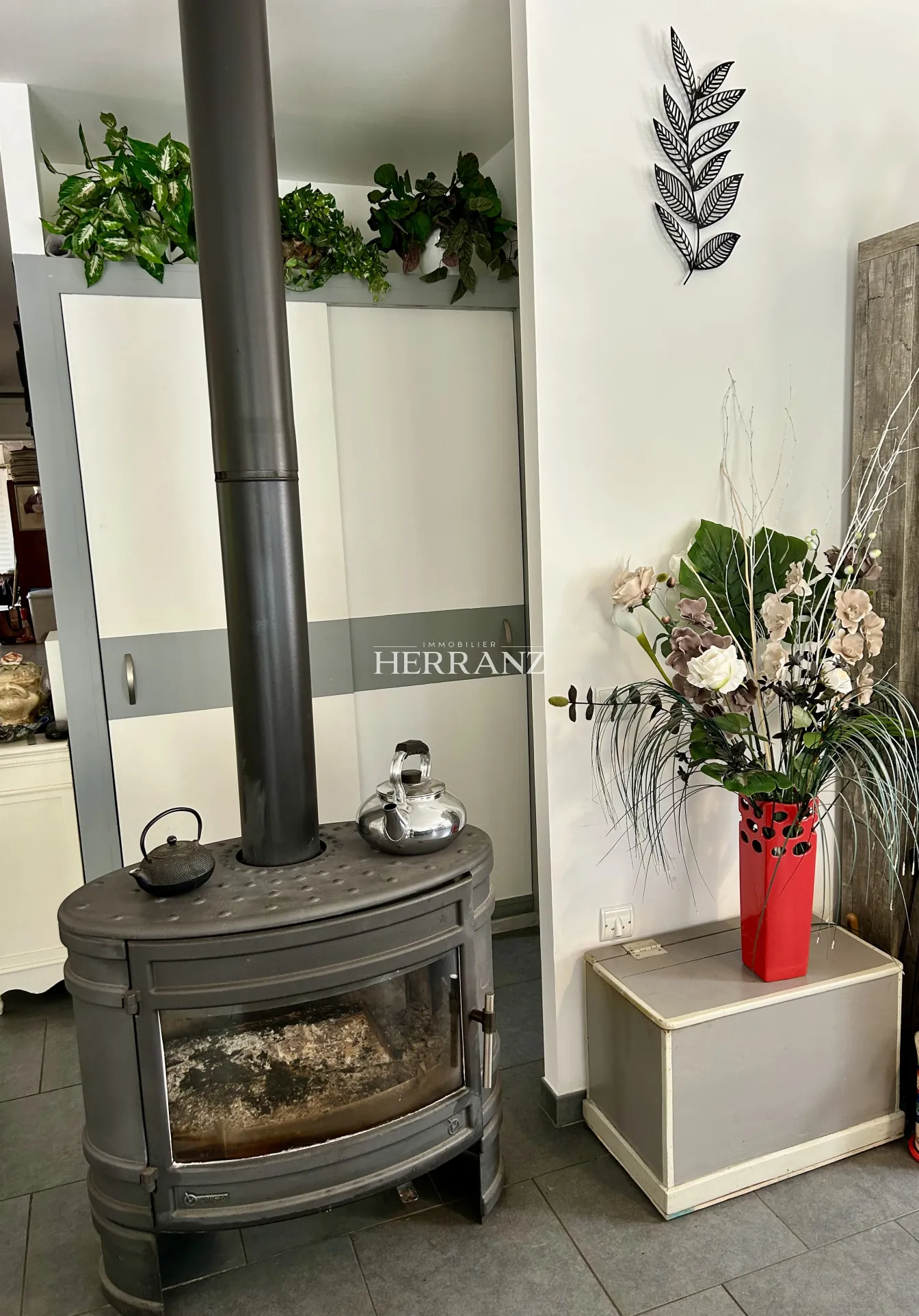 Charmante maison de plain-pied avec garage et jardin clos à Saint Denis de Pile 