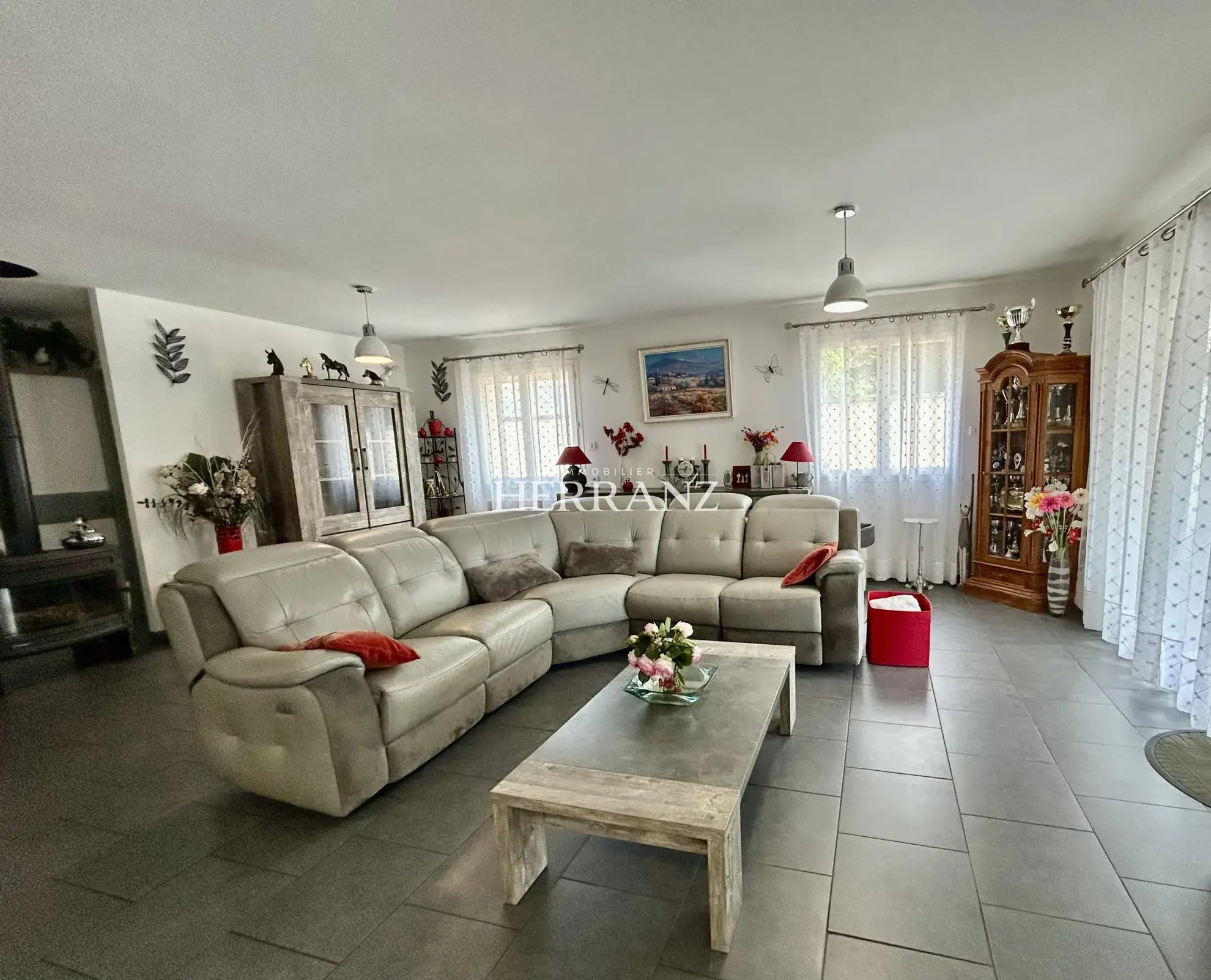 Charmante maison de plain-pied avec garage et jardin clos à Saint Denis de Pile 